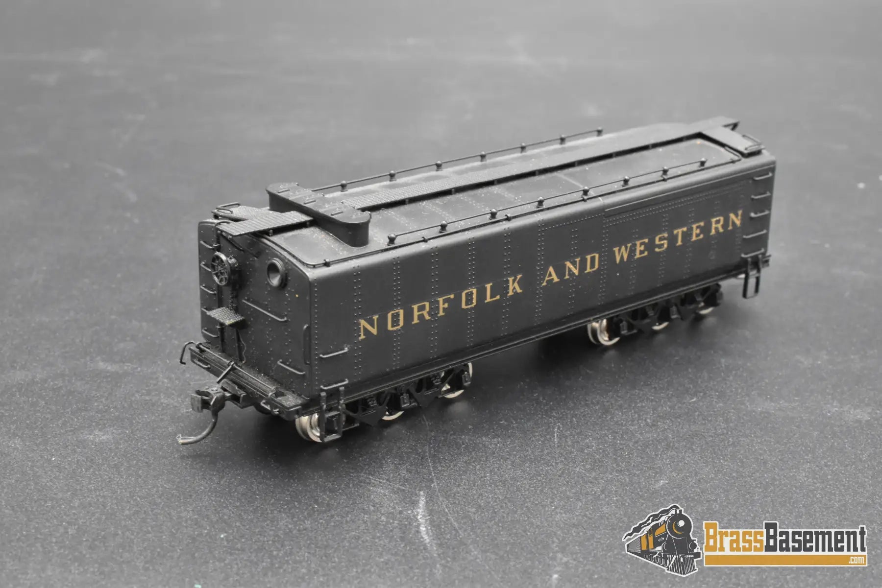 HO Brass – NWSL NWAX72 N&W Auxiliary Tender w/ Lewis T-27 Trucks – Painted Black – Japan – Mint Freight