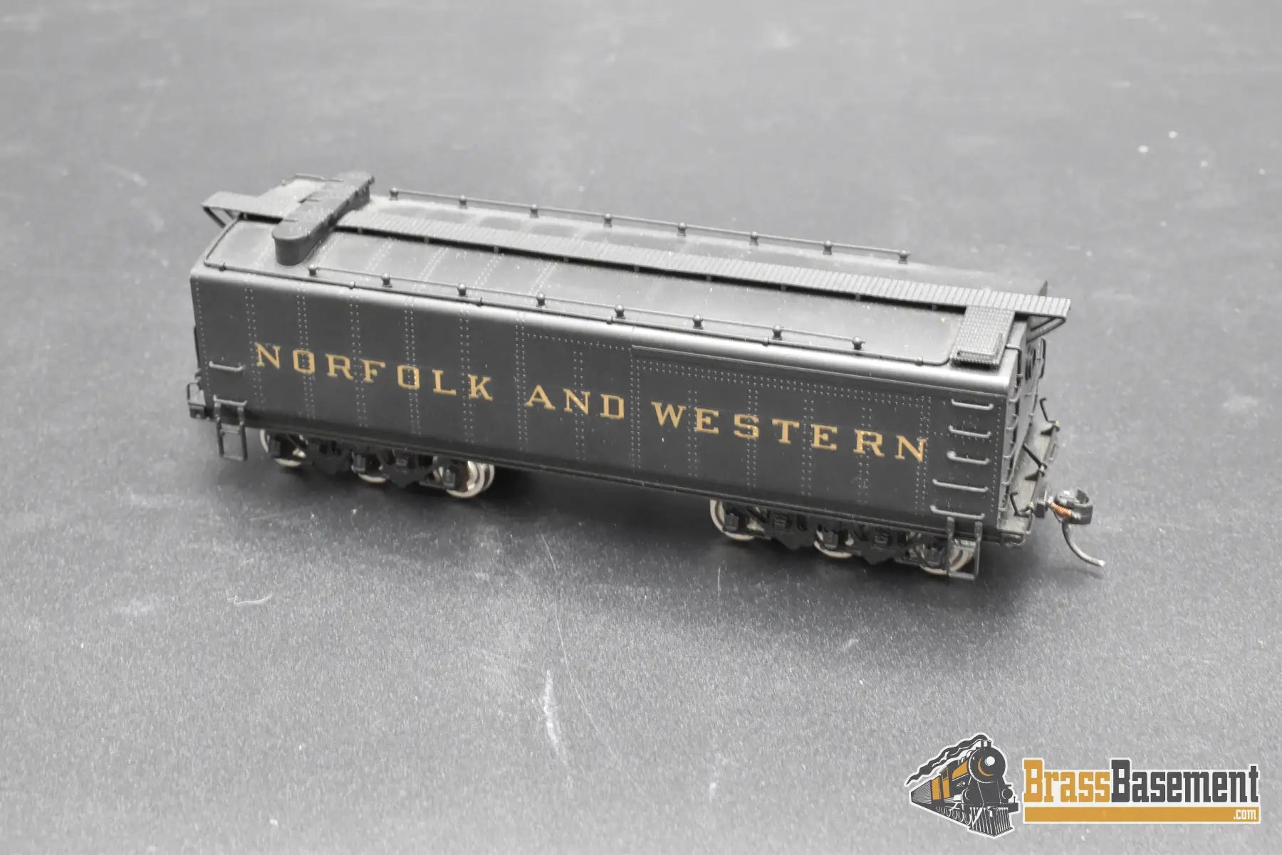 HO Brass – NWSL NWAX72 N&W Auxiliary Tender w/ Lewis T-27 Trucks – Painted Black – Japan – Mint Freight