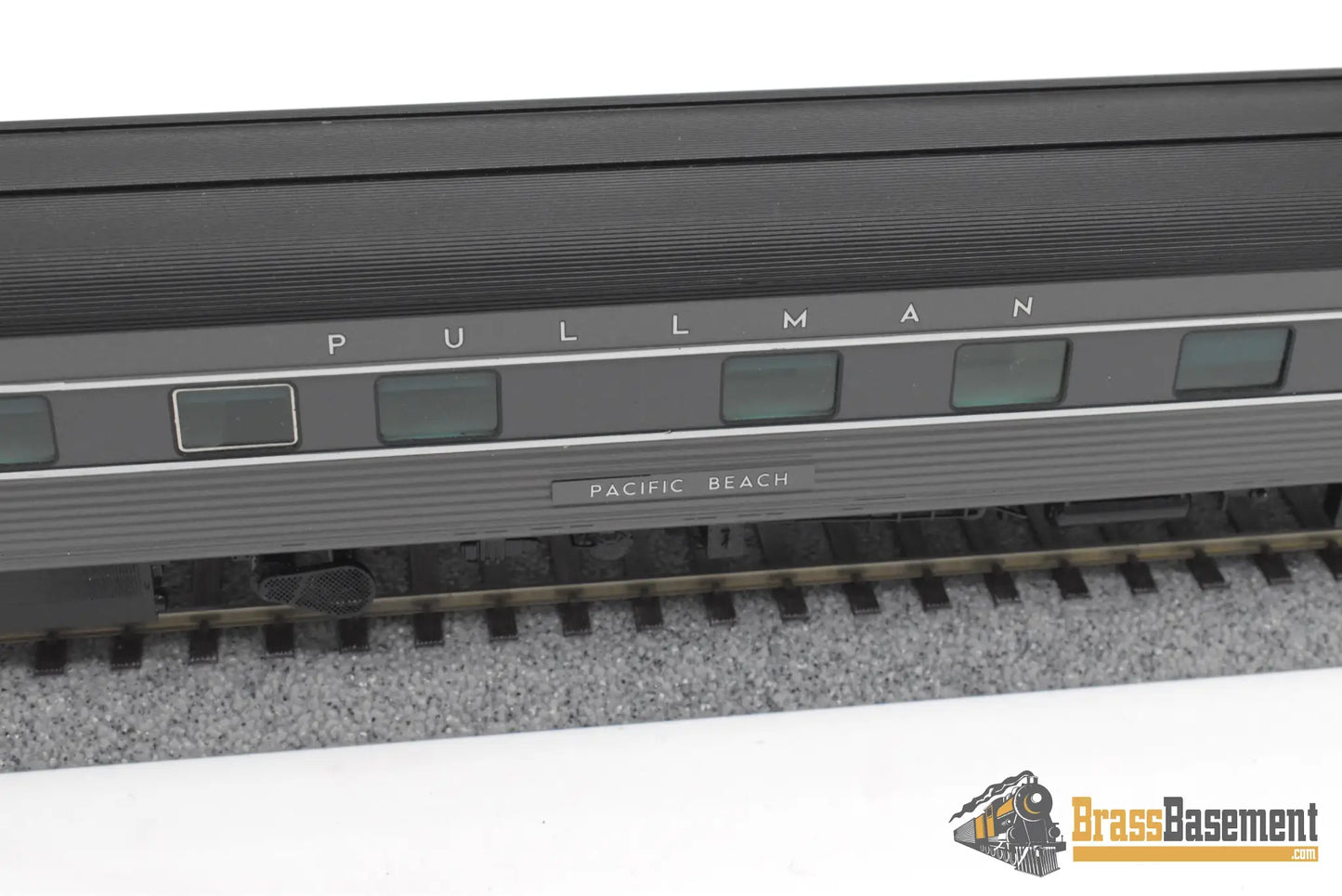 HO Brass - OMI 087040007.4 Union Pacific ‘Pacific Beach’ 10-6 Budd Sleeper - F/P 2-Tone Gray Passenger