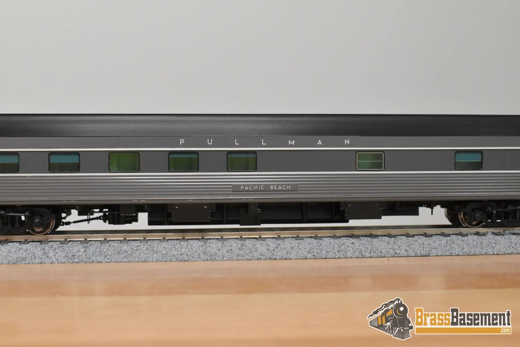 HO Brass - OMI 087040007.4 Union Pacific ‘Pacific Beach’ 10-6 Budd Sleeper - F/P 2-Tone Gray Passenger