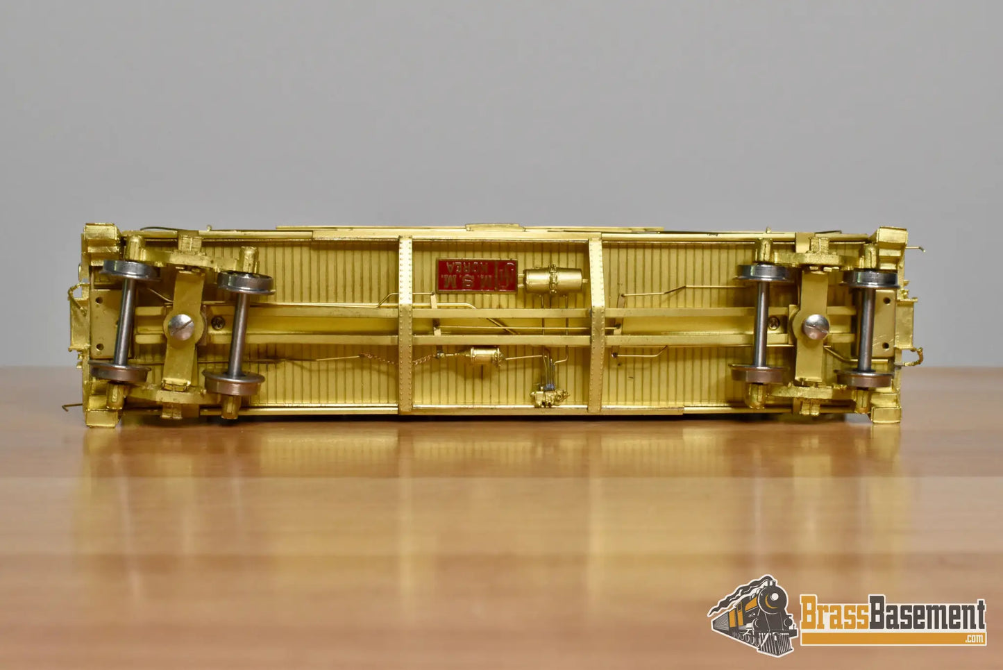 HO Brass OMI 1233 Illinois Central ’OSB’ Outside Braced Wood Caboose Mint Caboose