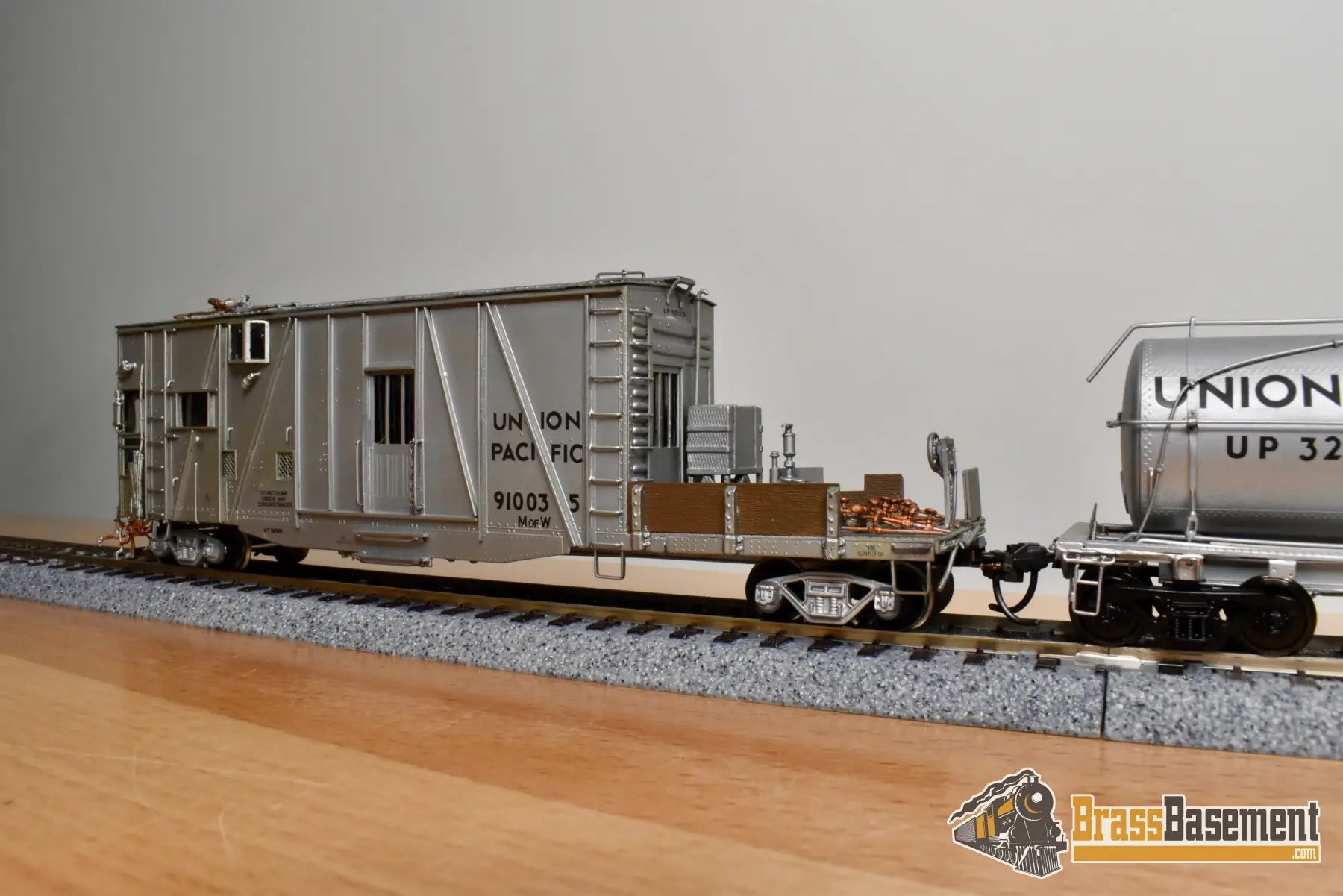 HO Brass - OMI 1304 Union Pacific UP Weed Sprayer #903128 w/ Tank Cars - C/P Freight