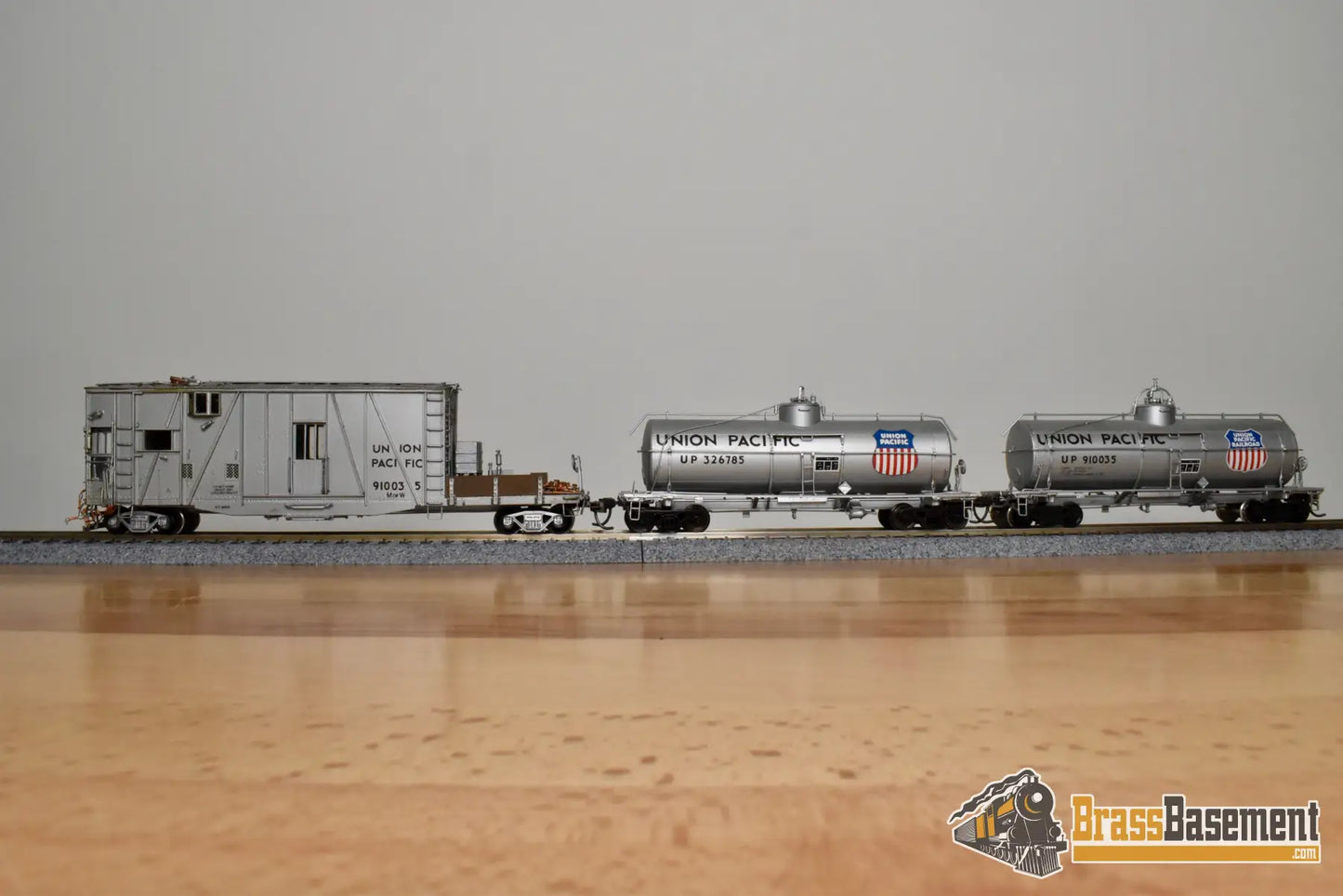 HO Brass - OMI 1304 Union Pacific UP Weed Sprayer #903128 w/ Tank Cars - C/P Freight