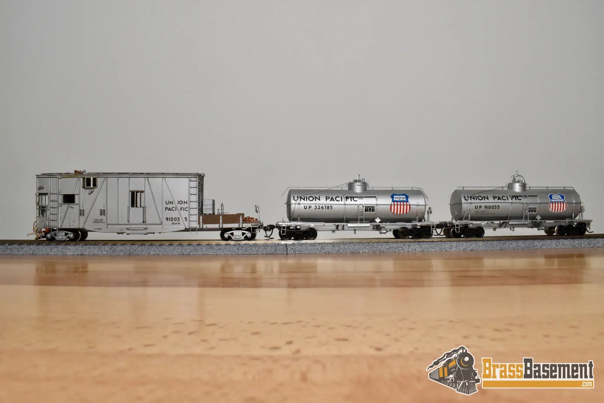 HO Brass - OMI 1304 Union Pacific UP Weed Sprayer #903128 w/ Tank Cars - C/P Freight