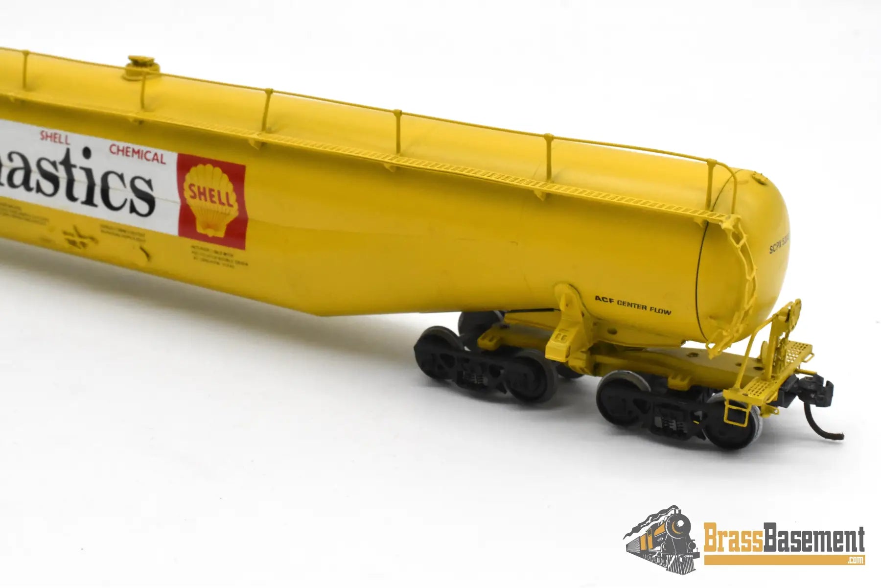 HO Brass – OMI 1352 UTLX Union Tank Car 89’ Jumbo Tank Car – Shell Plastics – Yellow Freight