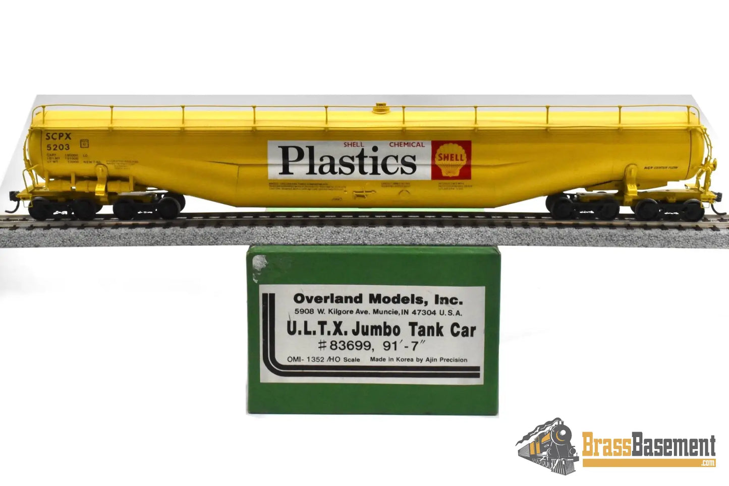 HO Brass – OMI 1352 UTLX Union Tank Car 89’ Jumbo Tank Car – Shell Plastics – Yellow Freight