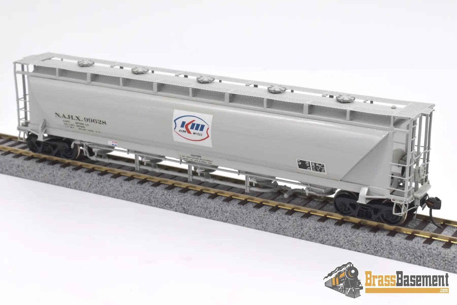 Ho Brass - Omi 3002.2 N.a. Pd4000 ‘Kerr Mcgee’ Nahx #99628 Covered Hopper F/P Mint Freight