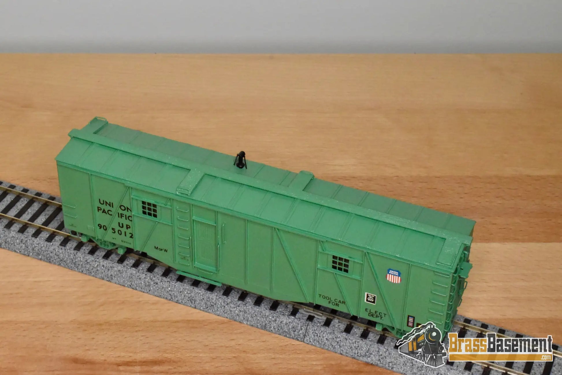 HO Brass – OMI 3008.1 – Union Pacific Tool Car #905012 – Green CPOMI - Brass Maintenance-of-Way Car