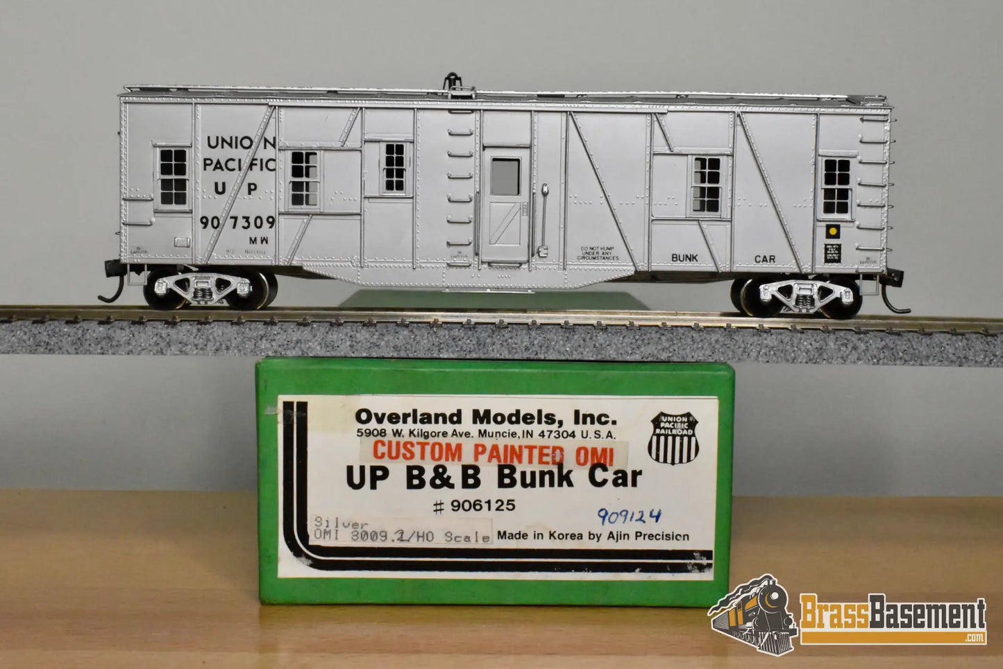 HO Brass – OMI 3009.1 – Union Pacific B&B Bunk Car #907309 – CPOMI Silver - Brass Maintenance-of-Way Car