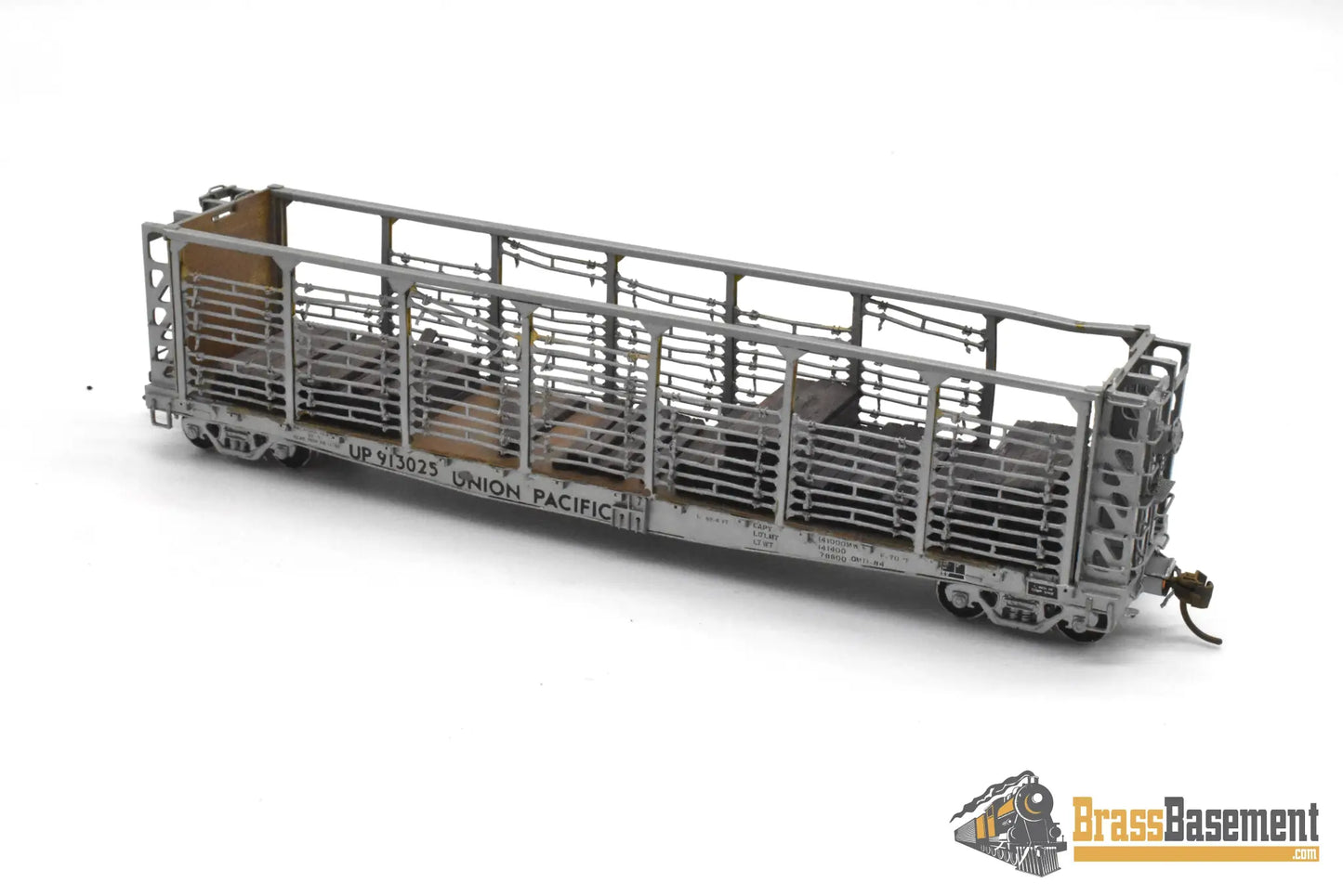 HO Brass – OMI 3022 – Union Pacific F-70-1 Tie Car #913025 – Custom Painted - Brass Maintenance-of-Way Car