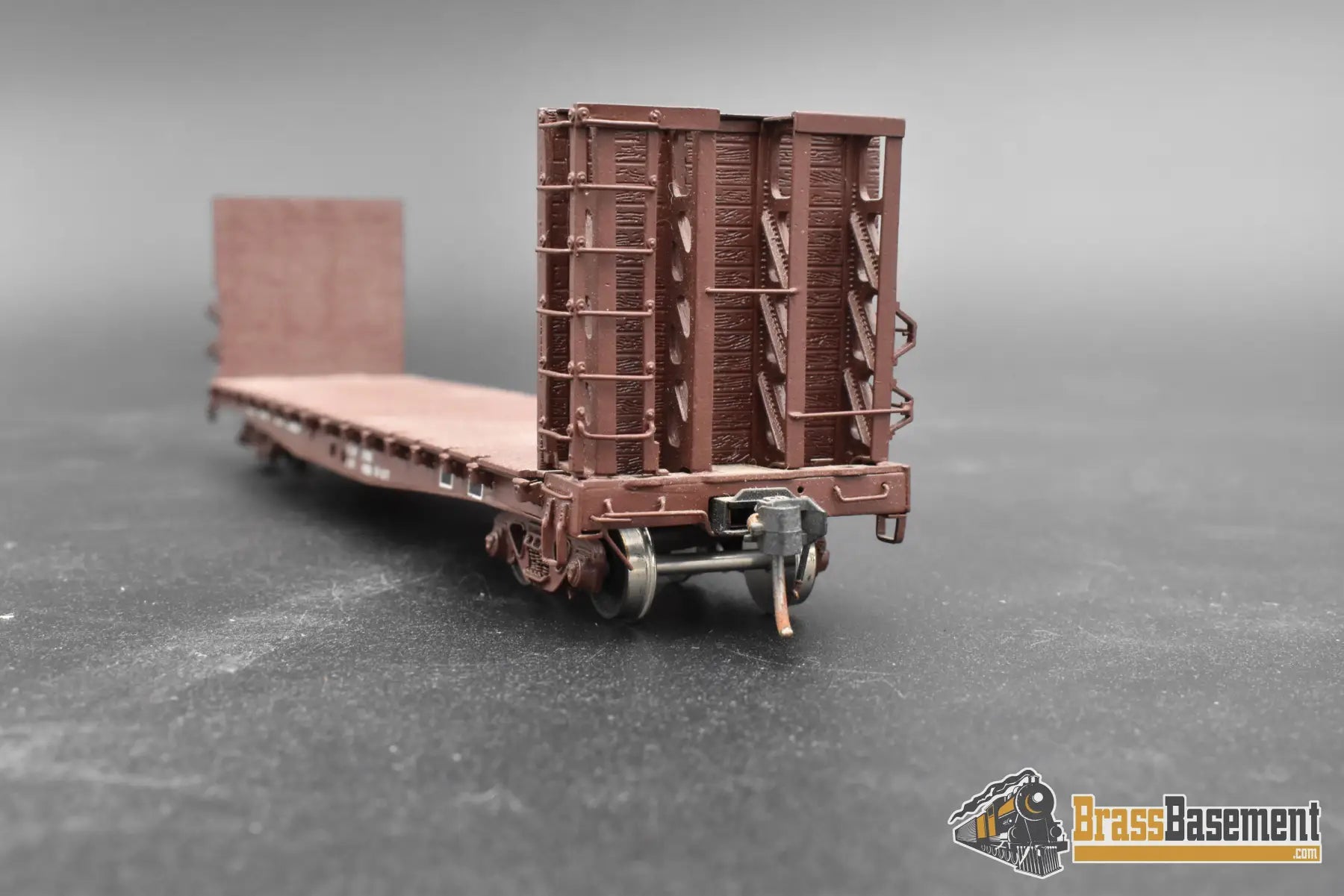 HO Brass – OMI 3023 UP Bulkhead Flat Car F-70-34 #259505 – CB&Q 95233 – Painted – Ajin – Mint Freight