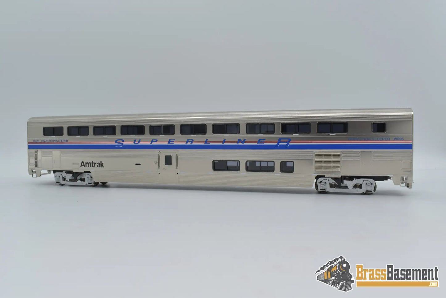 Ho Brass - Omi 3335.1 Amtrak Superliner Ii Transition Sleeper #39006 Factory Paint Passenger