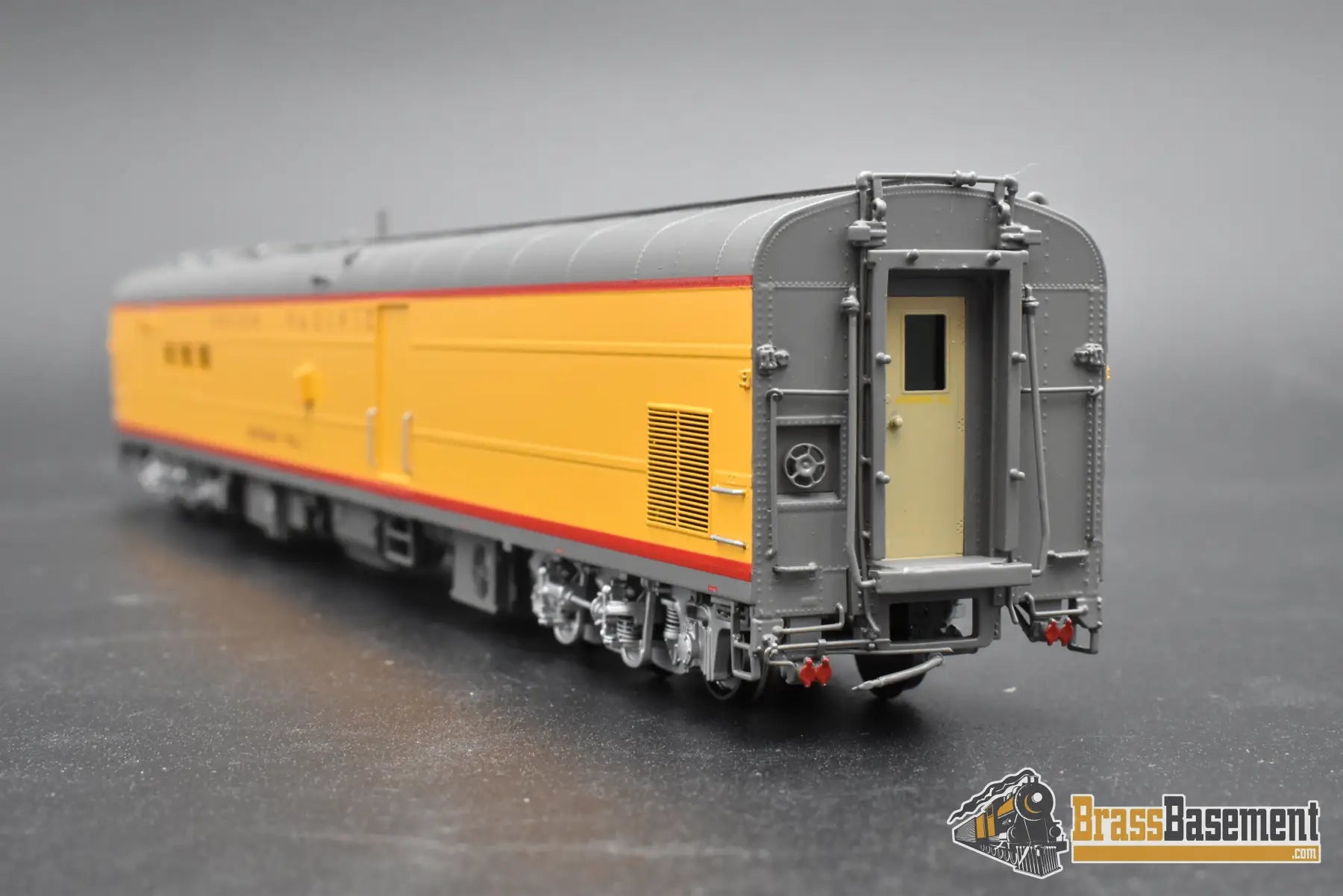 HO Brass – Overland Models UP ‘Sherman Hill’ Car – F/P – Mint HO Brass Passenger Car