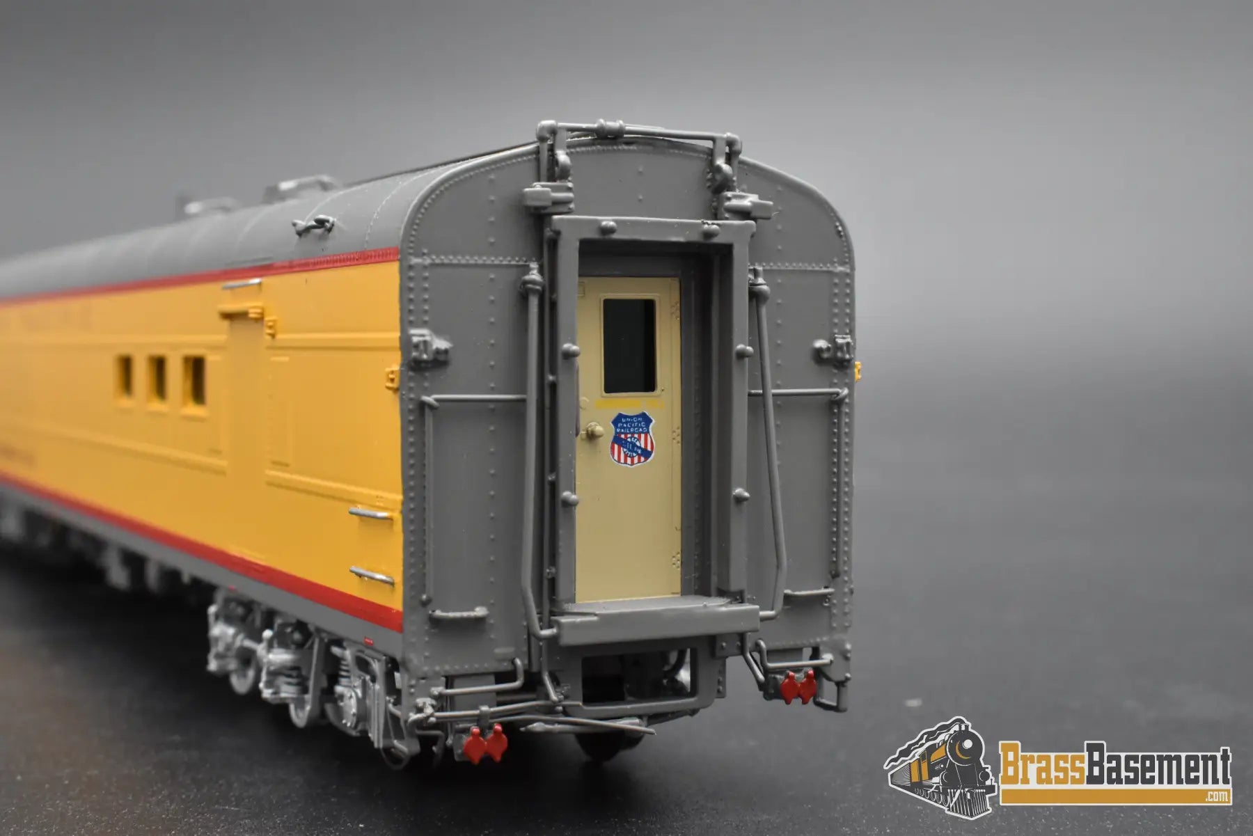 HO Brass – Overland Models UP ‘Sherman Hill’ Car – F/P – Mint HO Brass Passenger Car