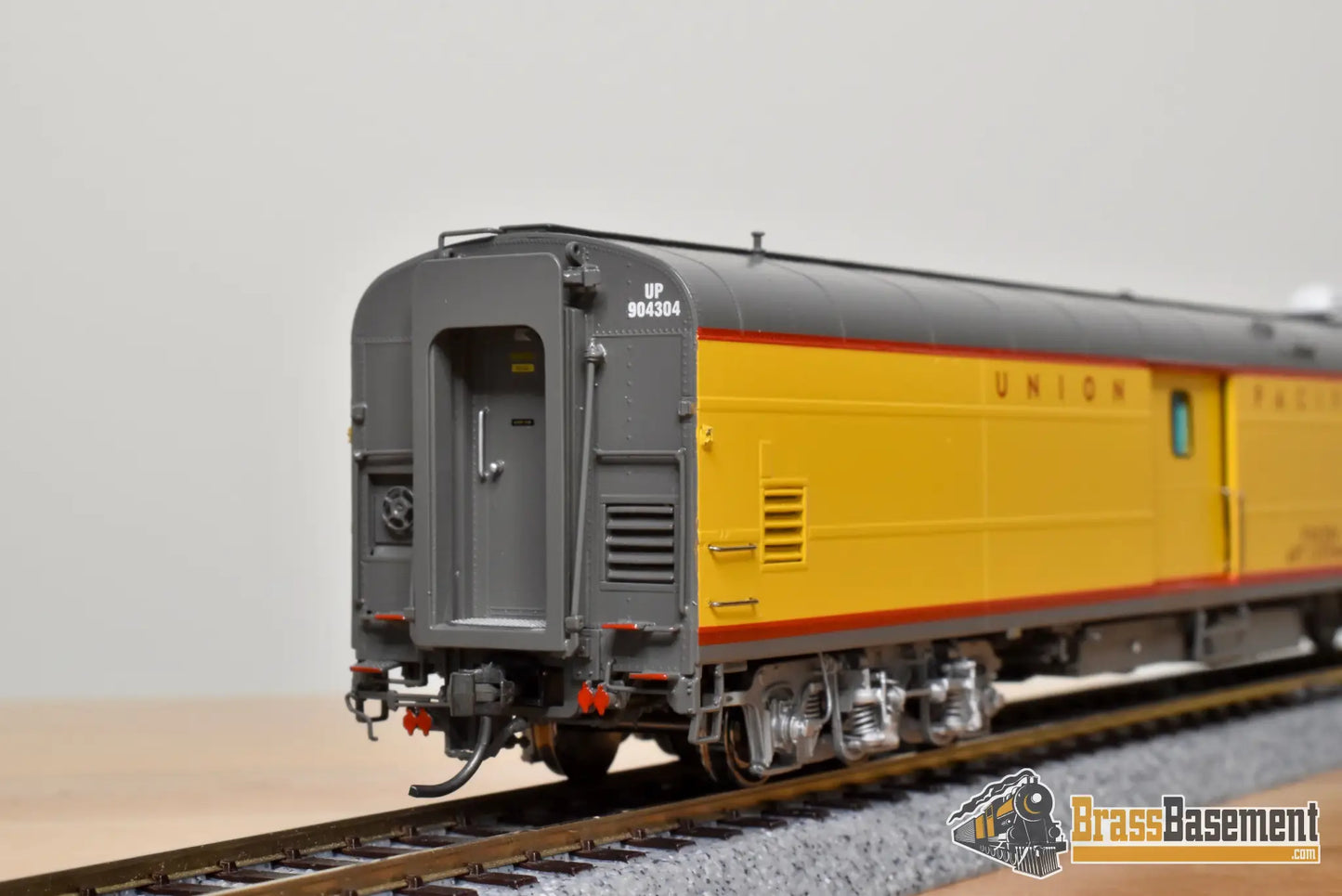 HO Brass - OMI 3443.1 Union Pacific UP ‘Art Lockman’ Tool Car #904304 - FP Mint Passenger