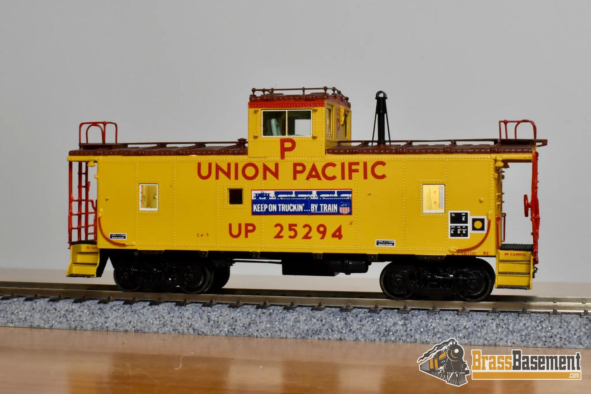 HO Brass - OMI 3972.1 Union Pacific UP CA-5 Caboose #25294 ’Keep on Truckin BY TRAIN’- MINT Caboose