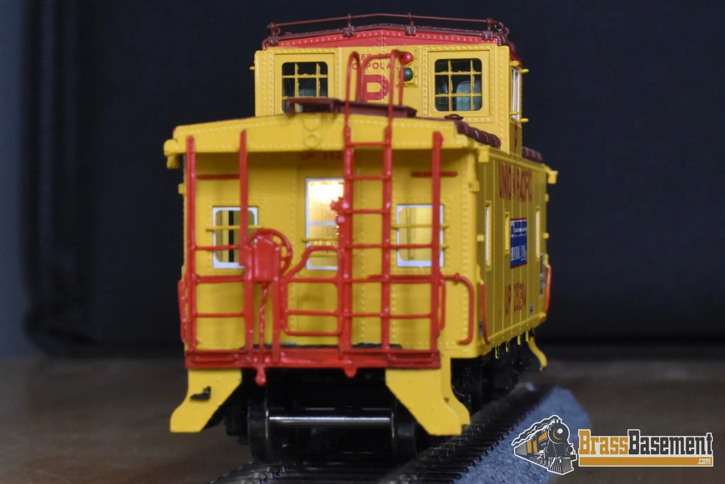HO Brass - OMI 3972.1 Union Pacific UP CA-5 Caboose #25294 ’Keep on Truckin BY TRAIN’- MINT Caboose