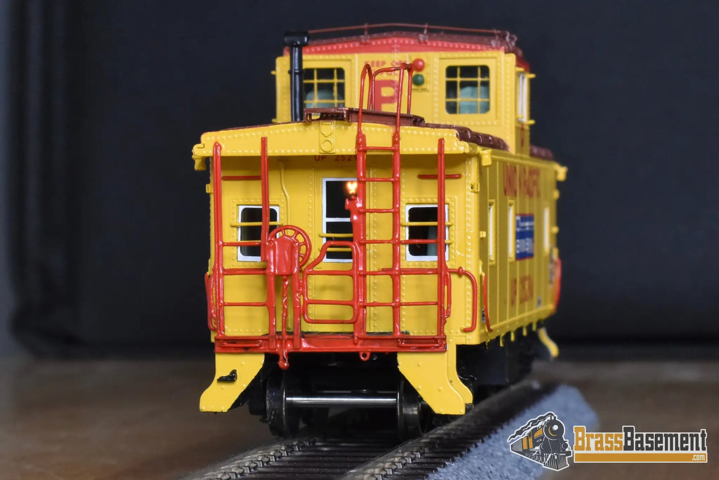 HO Brass - OMI 3972.1 Union Pacific UP CA-5 Caboose #25294 ’Keep on Truckin BY TRAIN’- MINT Caboose