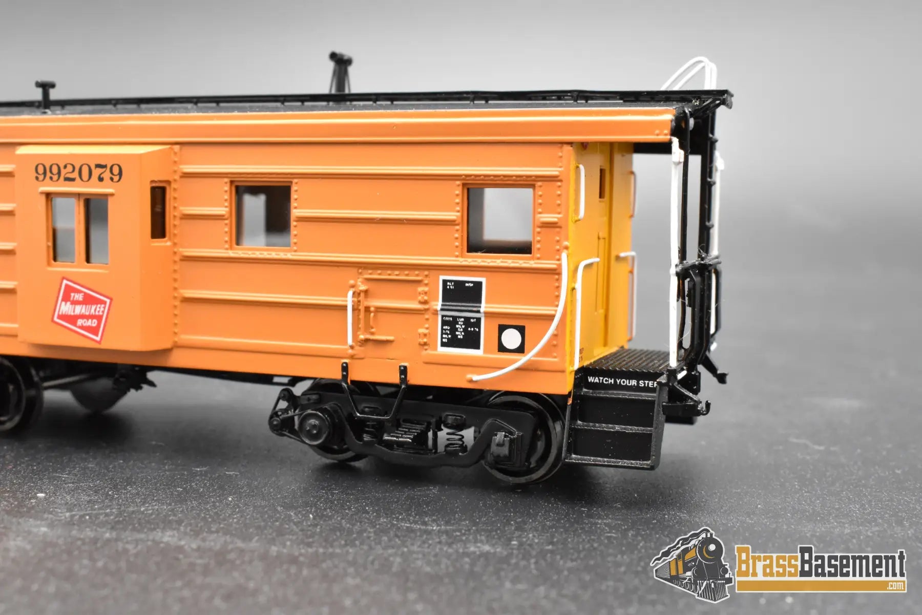 HO Brass – OMI 3990.1 MILW Milwaukee Road Rib‑Side Caboose – #992079 – F/P – Mint Caboose