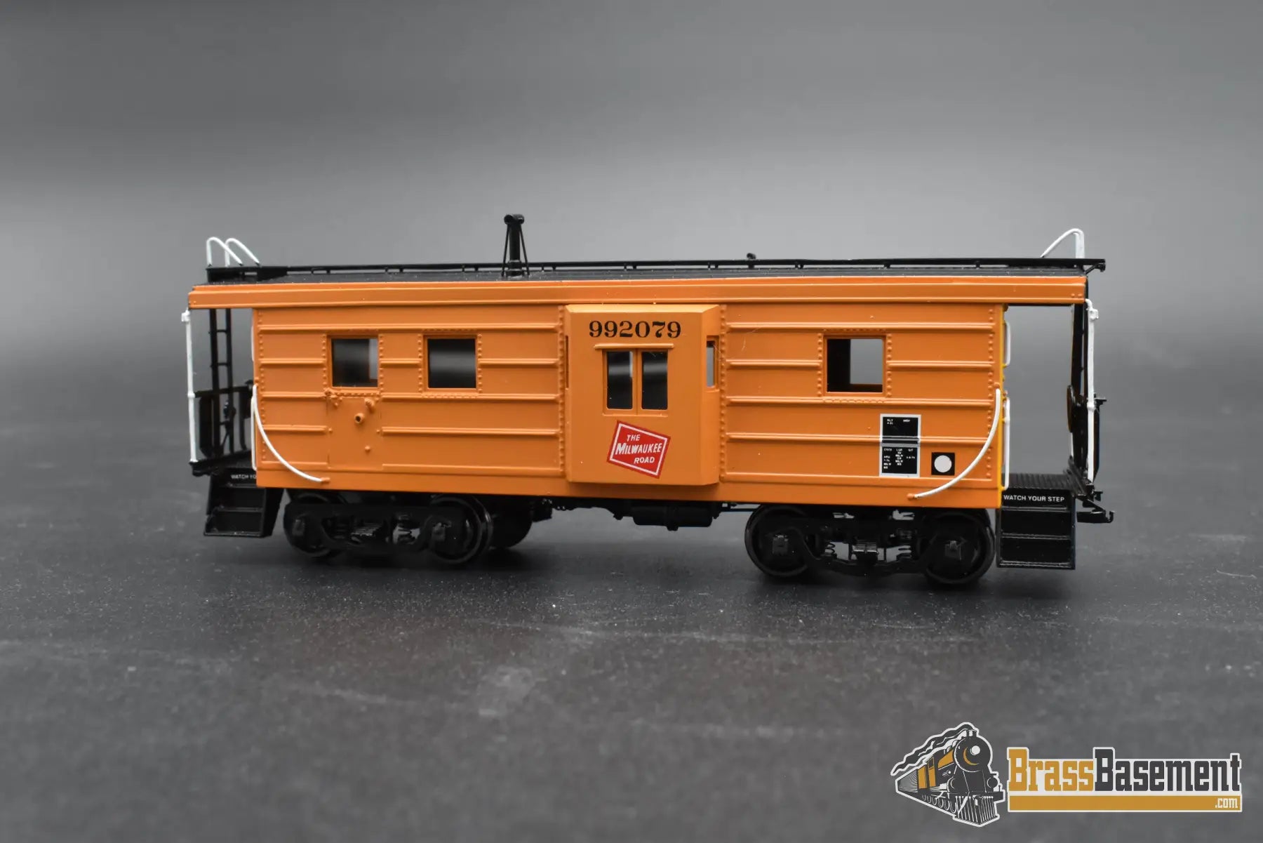HO Brass – OMI 3990.1 MILW Milwaukee Road Rib‑Side Caboose – #992079 – F/P – Mint Caboose