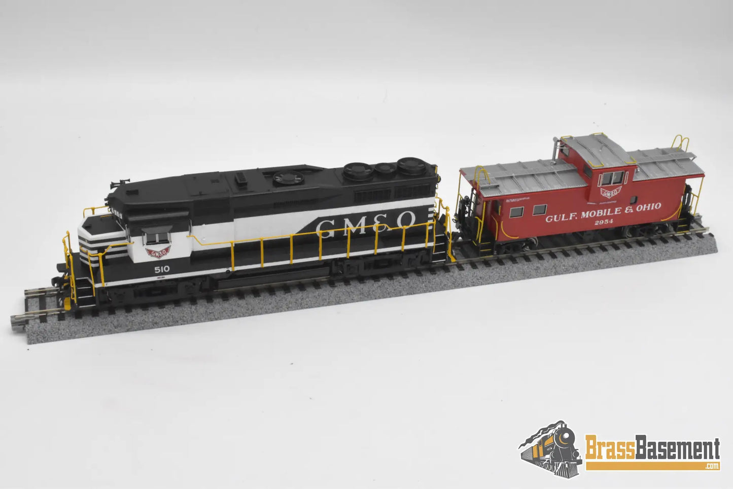 HO Brass - OMI AA-1090-1 & 4237.2 GM&O Gulf Mobile & Ohio GP30 and WV Caboose Set - MINT Diesel