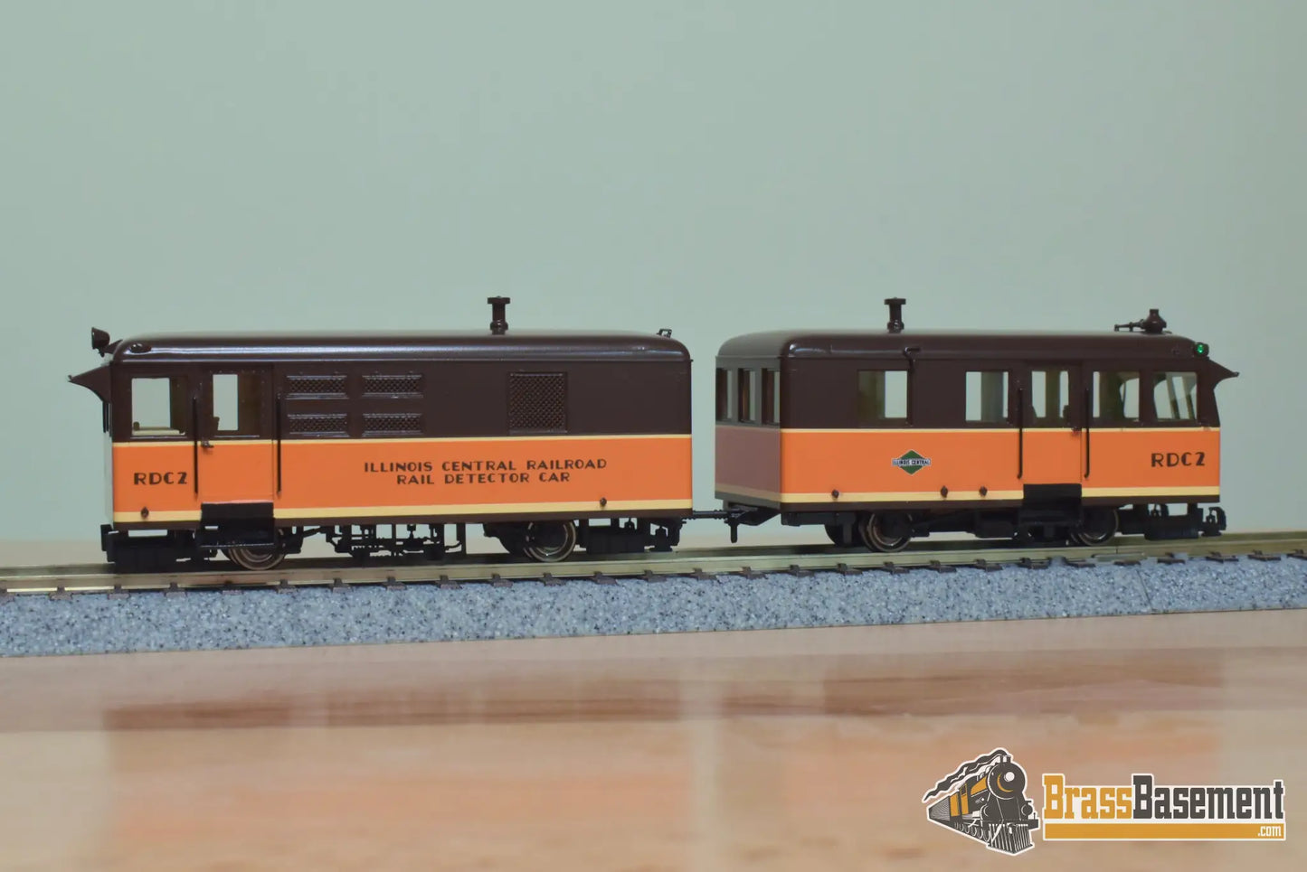 HO Brass - OMI 4306.1 IC Illinois Central - Magnetic Rail Defect Detector #RDC2 Diesel