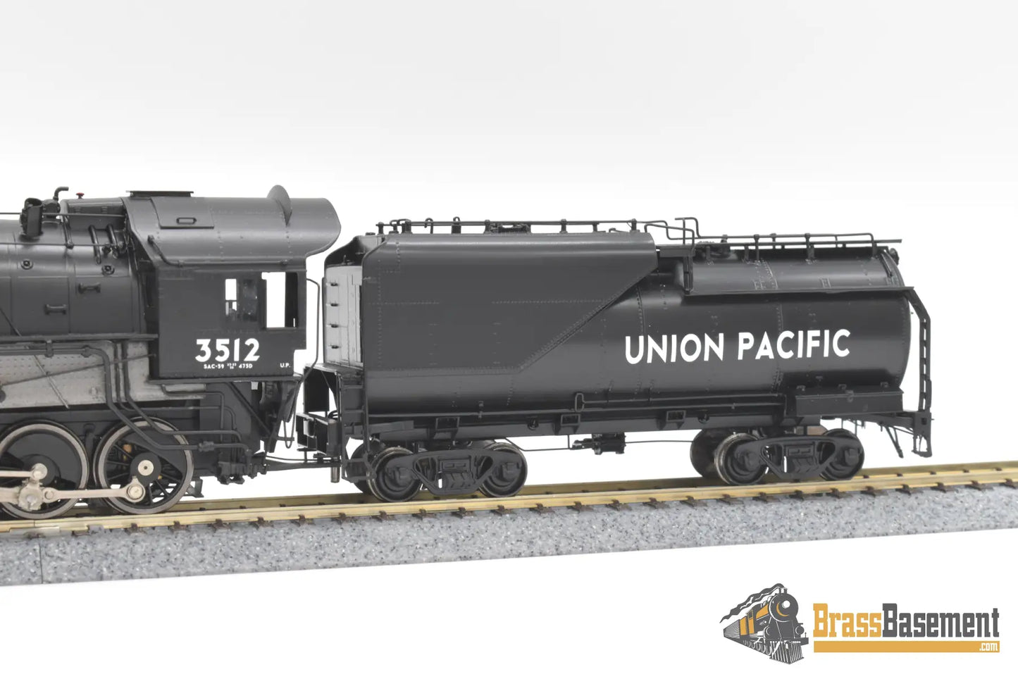 Ho Brass - Omi 4540.1 Union Pacific 2 - 8 - 8 - 0 #3512 ‘Bull Moose’ Mint Steam