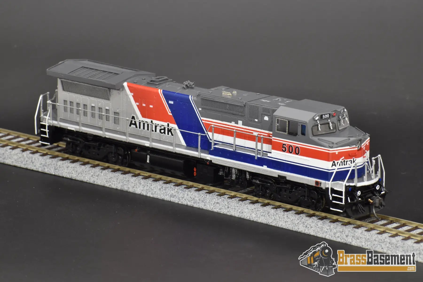 Ho Brass - Omi 5402.1 Amtrak Dash 8 - 32Bwh #500 Factory Painted Pepsican Diesel