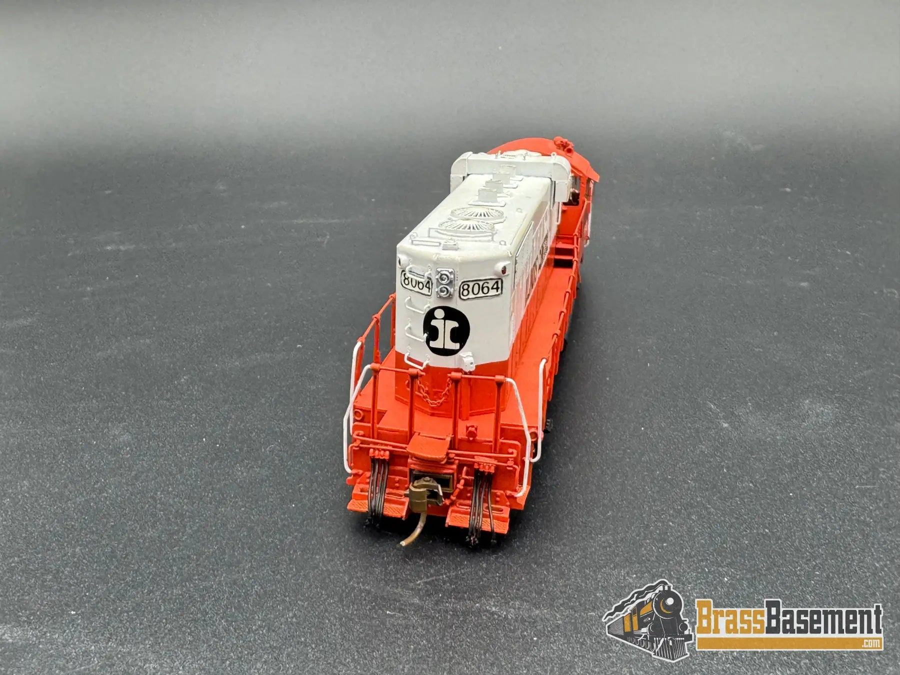 HO Brass - OMI 5479 Illinois Central IC EMD GP10 #8064 - C/P Nice Diesel
