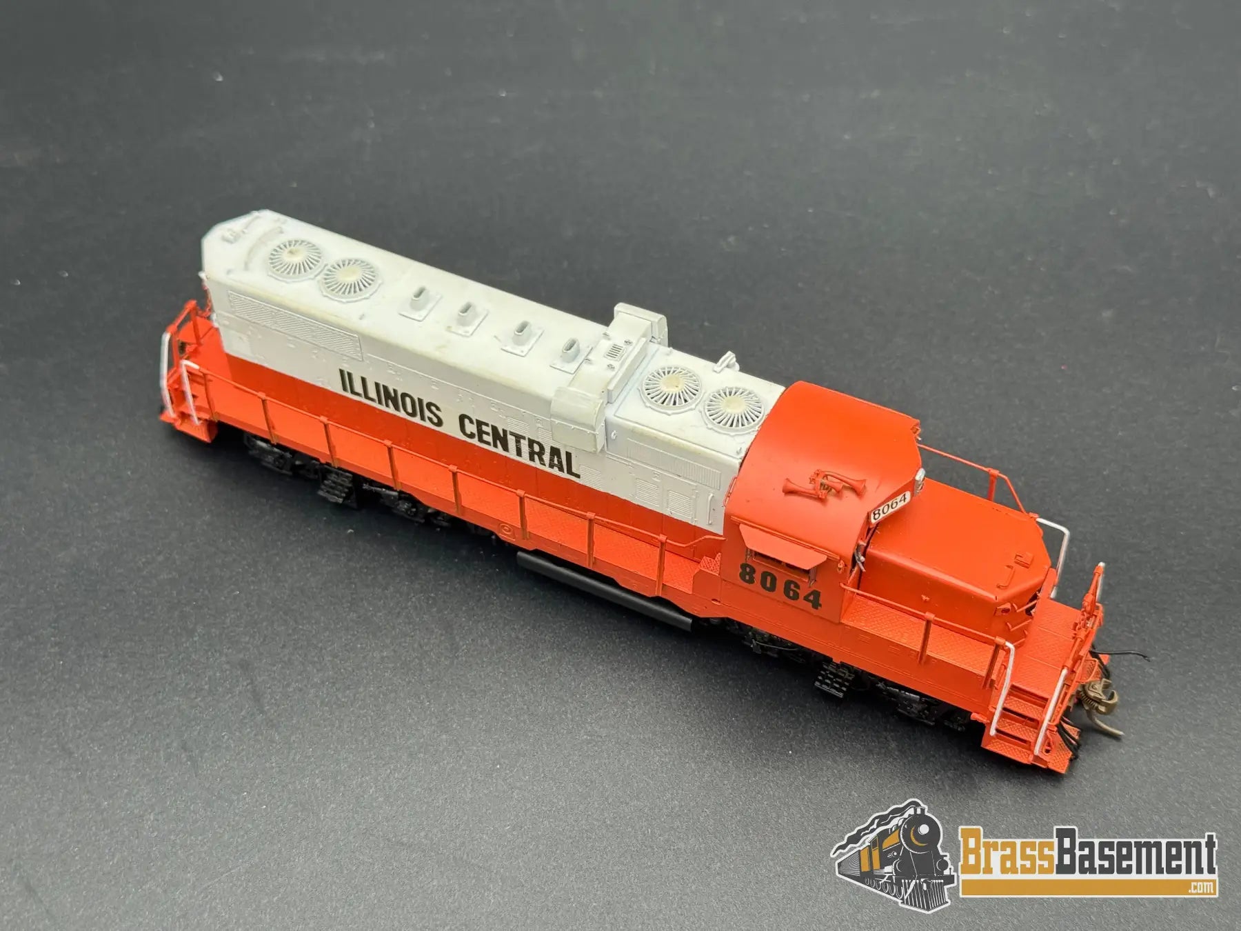HO Brass - OMI 5479 Illinois Central IC EMD GP10 #8064 - C/P Nice Diesel