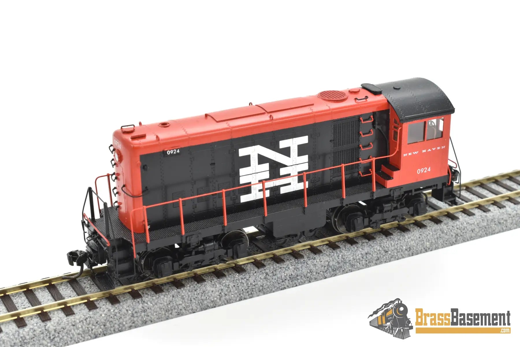 Ho Brass - Omi 6355.1 New Haven Hh660 #0924 Switcher Mcginnis Paint Dcc/Sound 30 Produced Diesel