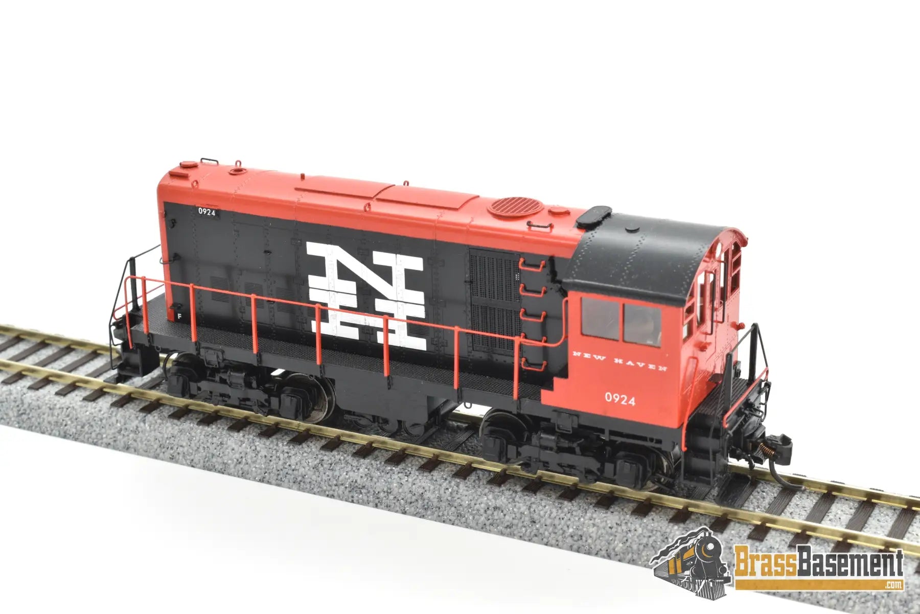 Ho Brass - Omi 6355.1 New Haven Hh660 #0924 Switcher Mcginnis Paint Dcc/Sound 30 Produced Diesel