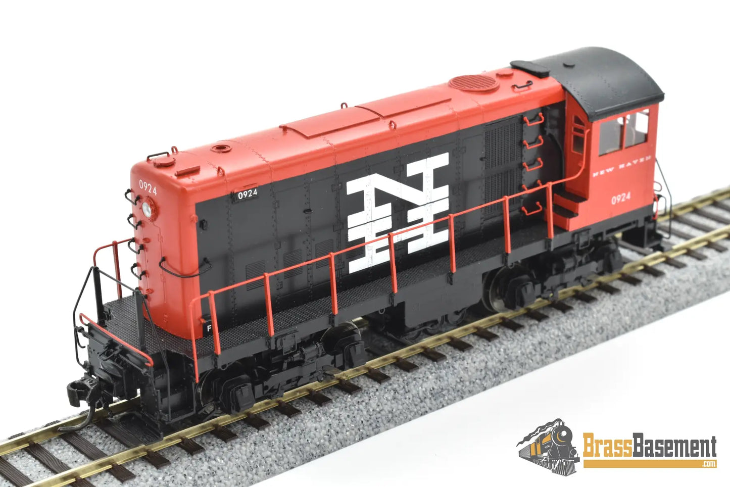 Ho Brass - Omi 6355.1 New Haven Hh660 #0924 Switcher Mcginnis Paint Dcc/Sound 30 Produced Diesel