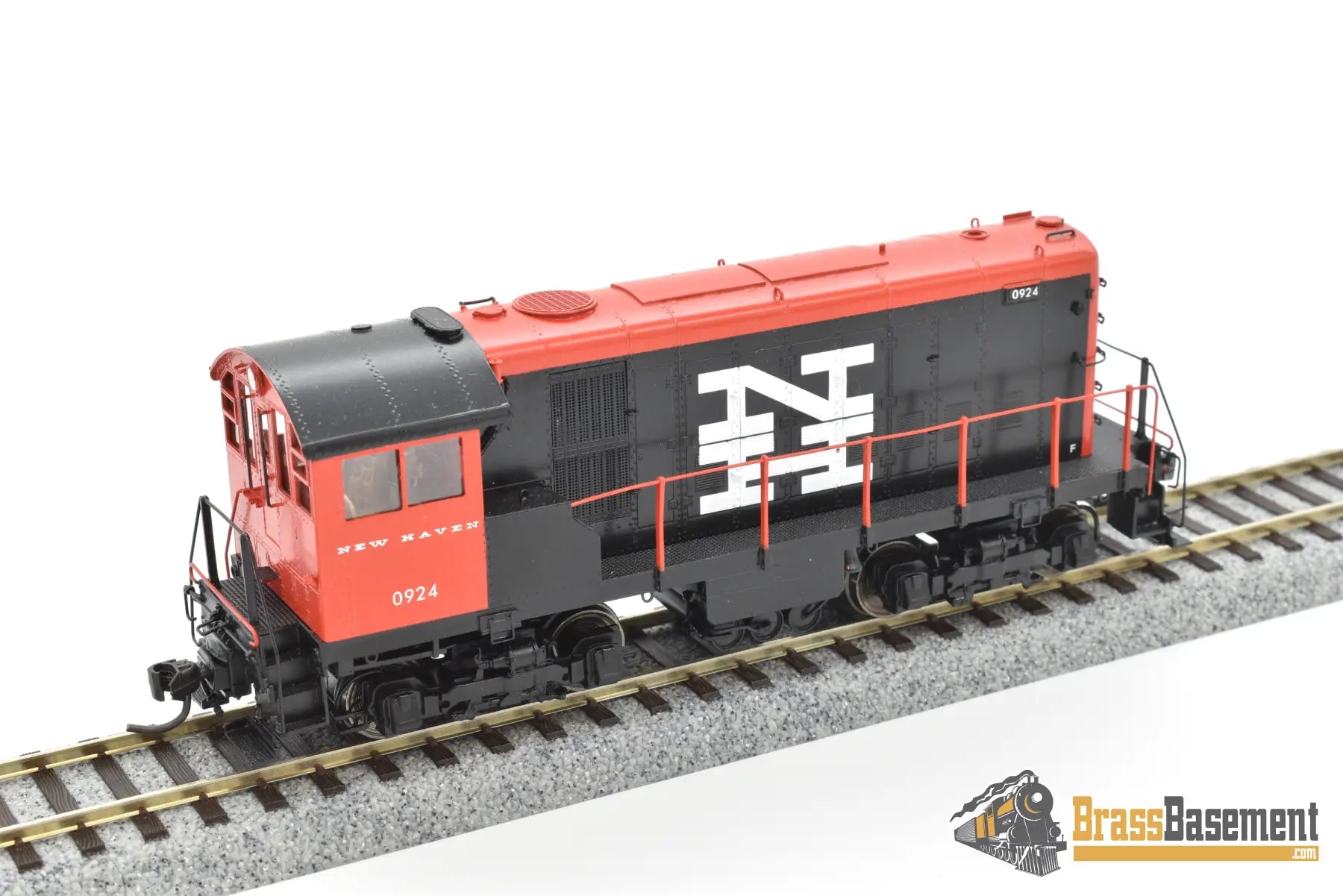 Ho Brass - Omi 6355.1 New Haven Hh660 #0924 Switcher Mcginnis Paint Dcc/Sound 30 Produced Diesel