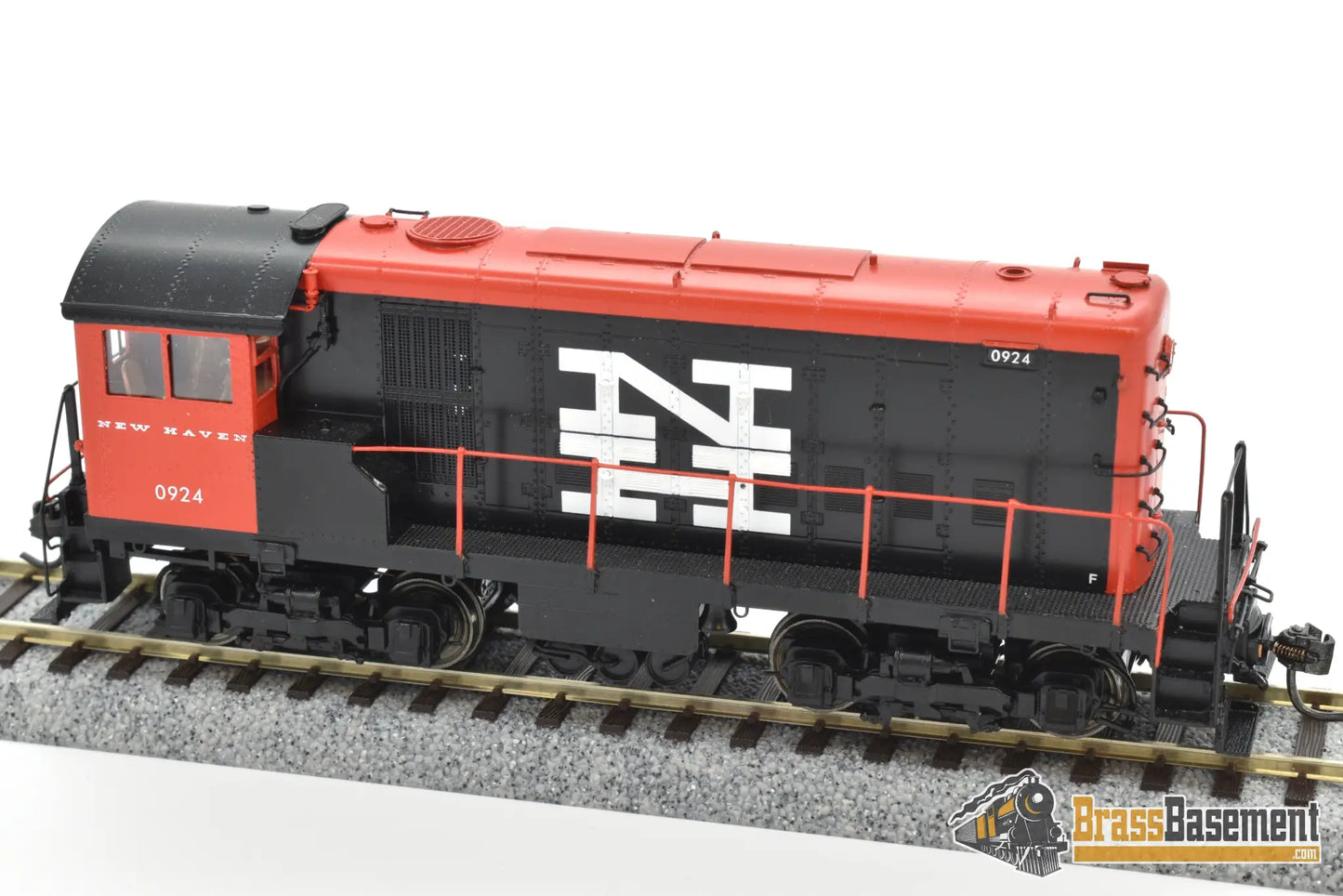 Ho Brass - Omi 6355.1 New Haven Hh660 #0924 Switcher Mcginnis Paint Dcc/Sound 30 Produced Diesel