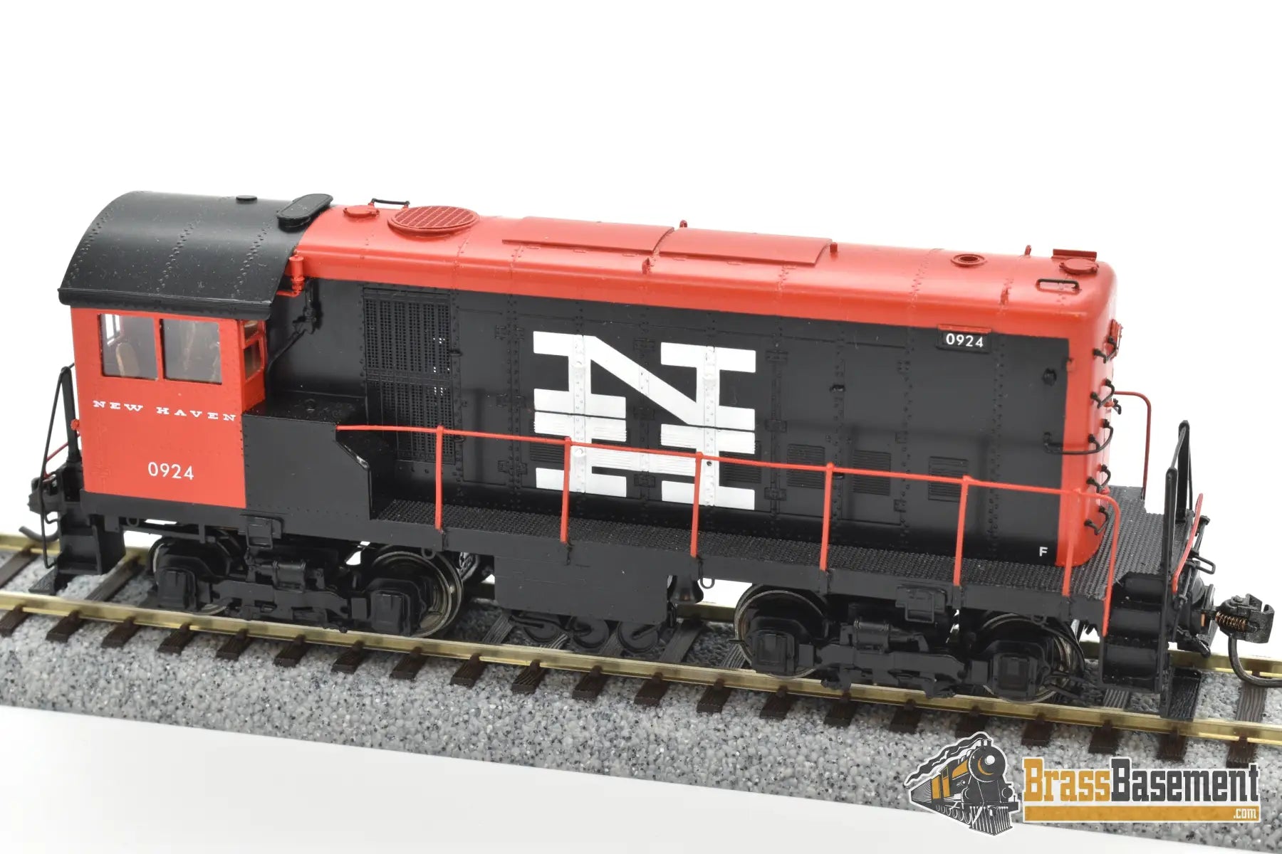 Ho Brass - Omi 6355.1 New Haven Hh660 #0924 Switcher Mcginnis Paint Dcc/Sound 30 Produced Diesel