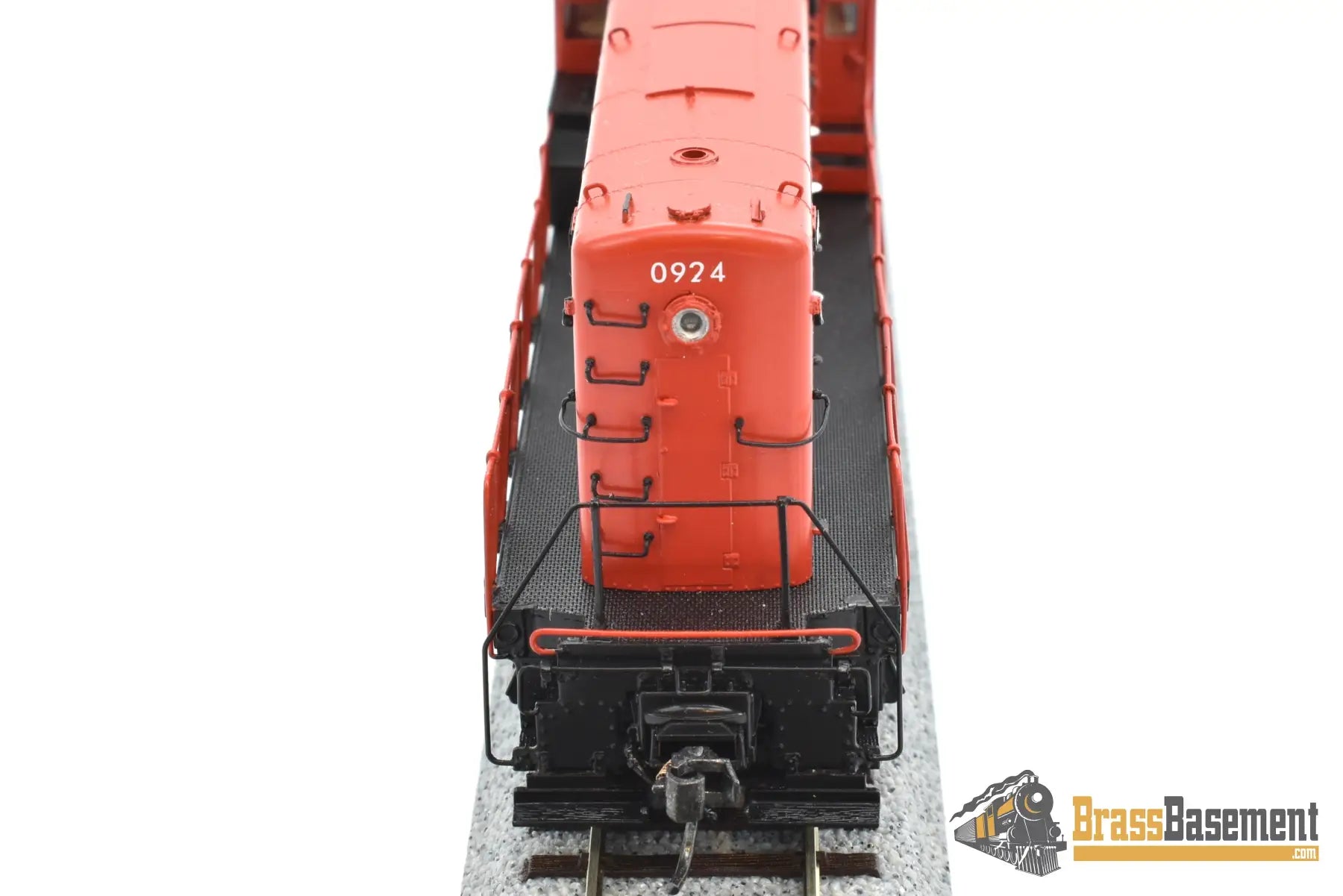 Ho Brass - Omi 6355.1 New Haven Hh660 #0924 Switcher Mcginnis Paint Dcc/Sound 30 Produced Diesel