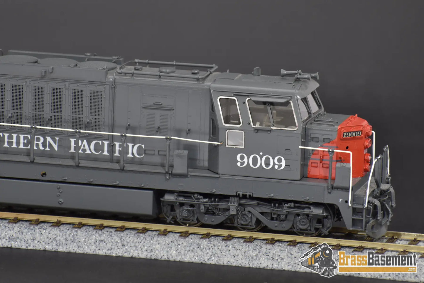 Ho Brass - Omi 6463.1 Southern Pacific Sp Krauss - Maffei #9009 Diesel