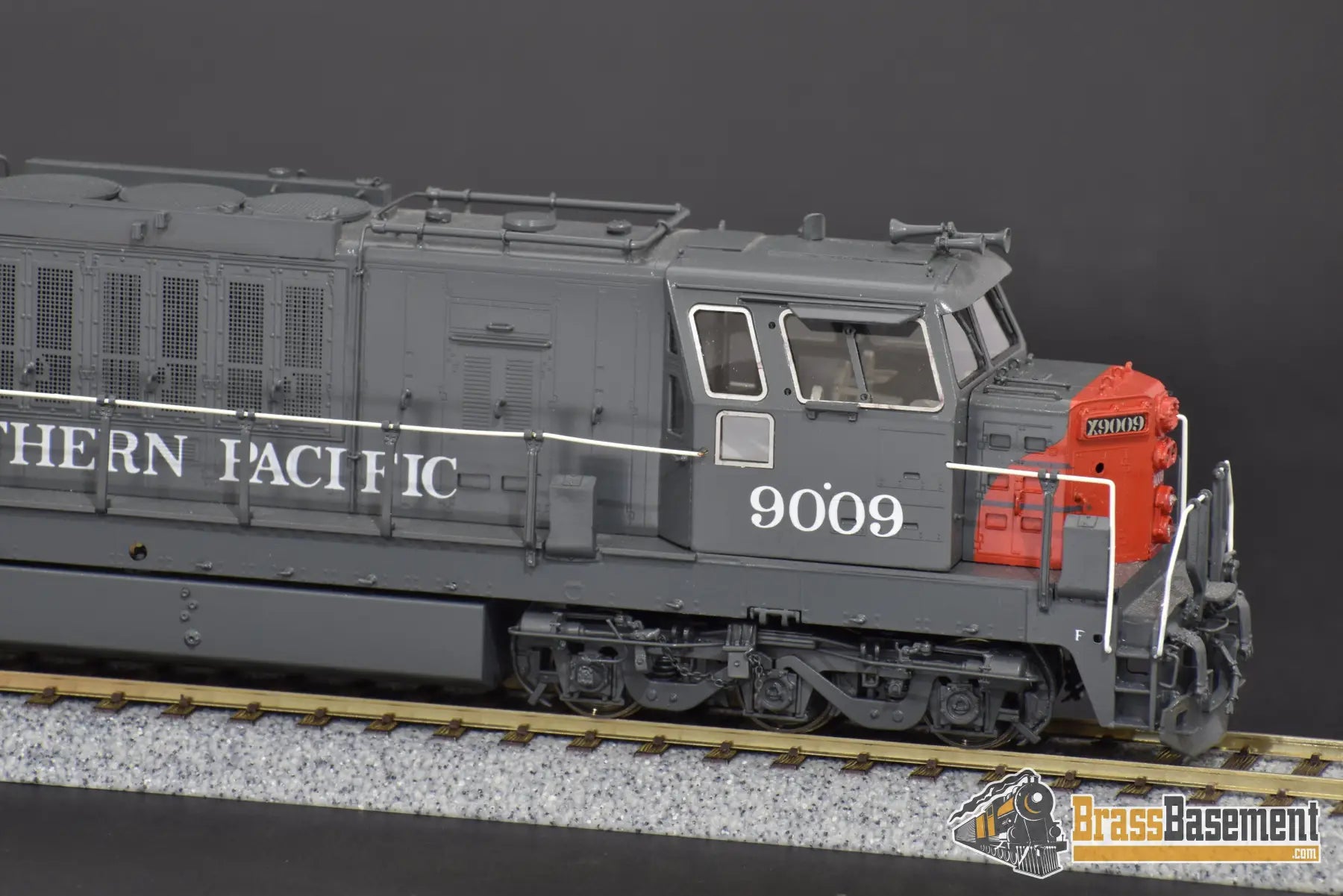 Ho Brass - Omi 6463.1 Southern Pacific Sp Krauss - Maffei #9009 Diesel