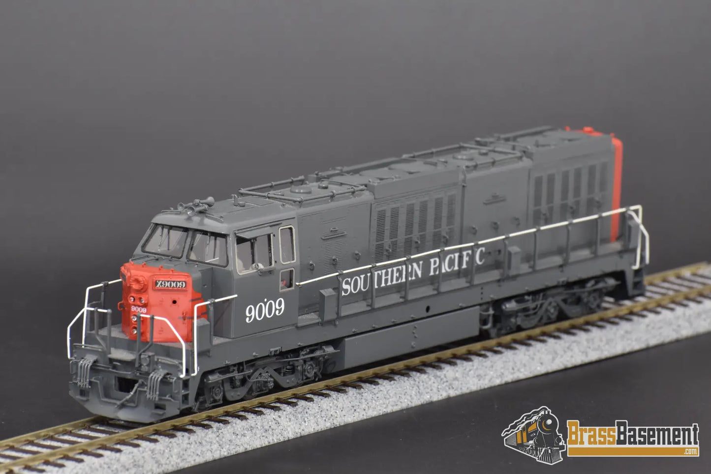Ho Brass - Omi 6463.1 Southern Pacific Sp Krauss - Maffei #9009 Diesel