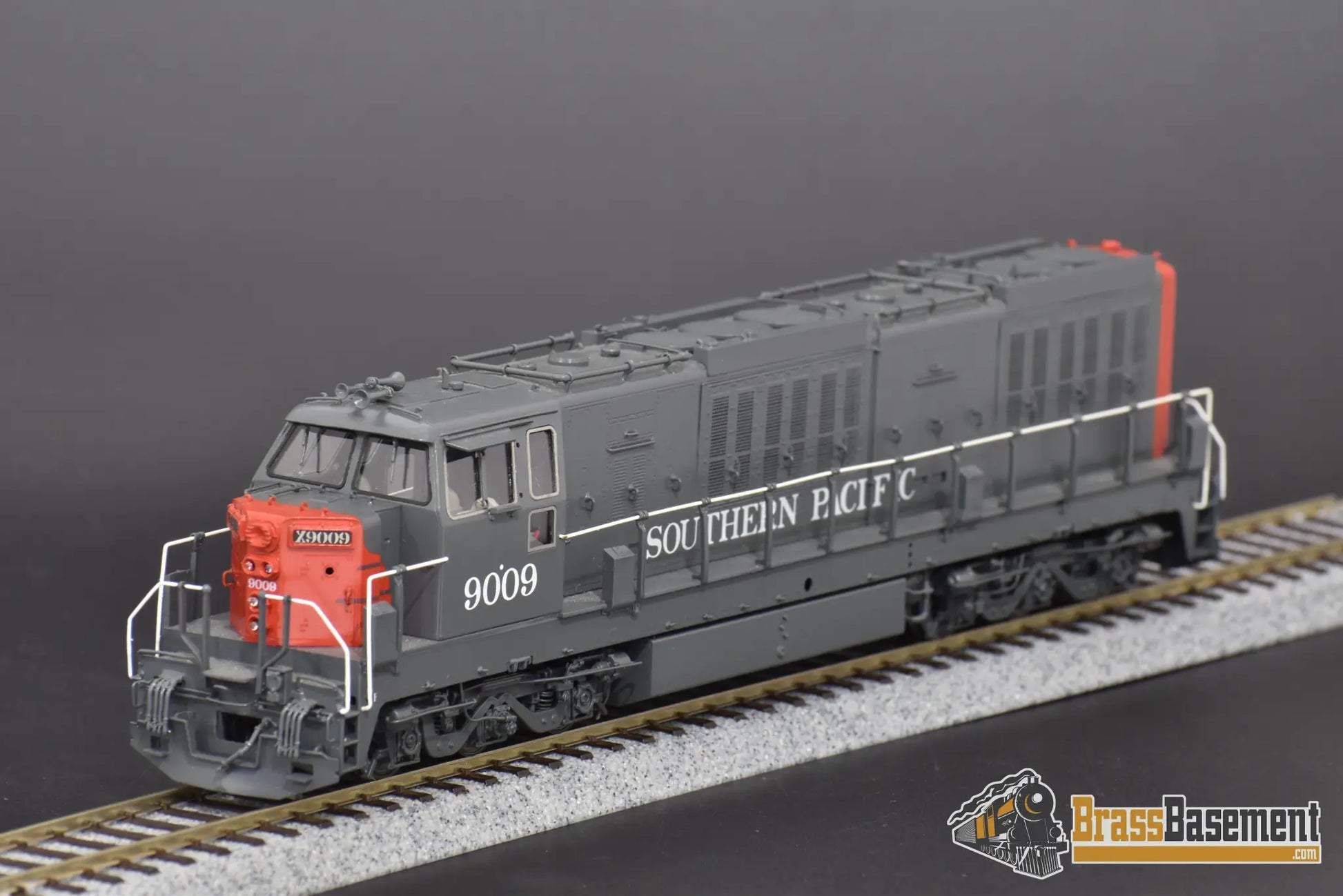Ho Brass - Omi 6463.1 Southern Pacific Sp Krauss - Maffei #9009 Diesel
