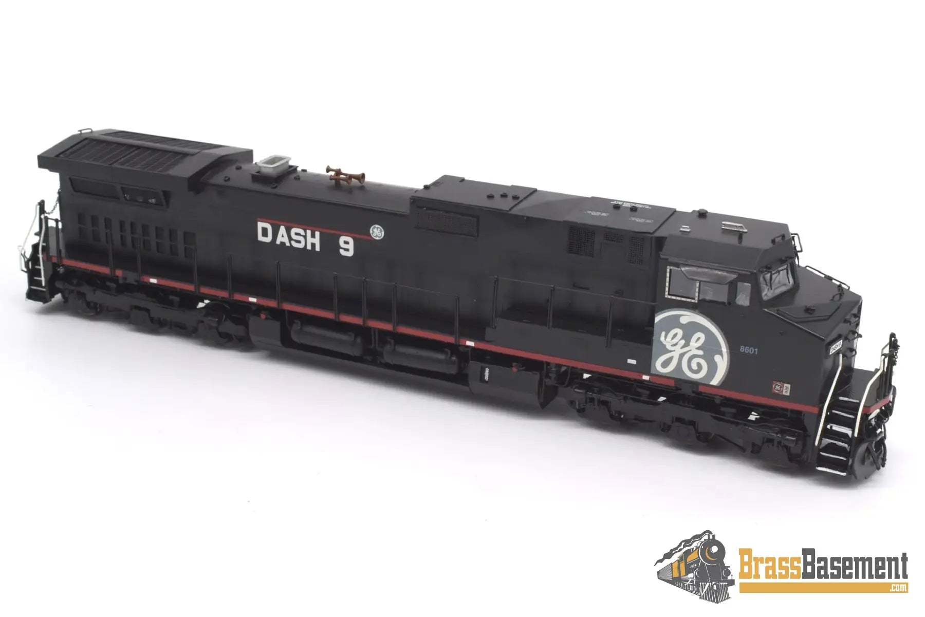 Ho Brass - Omi 6529.1 General Electric C - 44 - 9W Ge #8601 Factory Painted Dash 9 Prototype Diesel