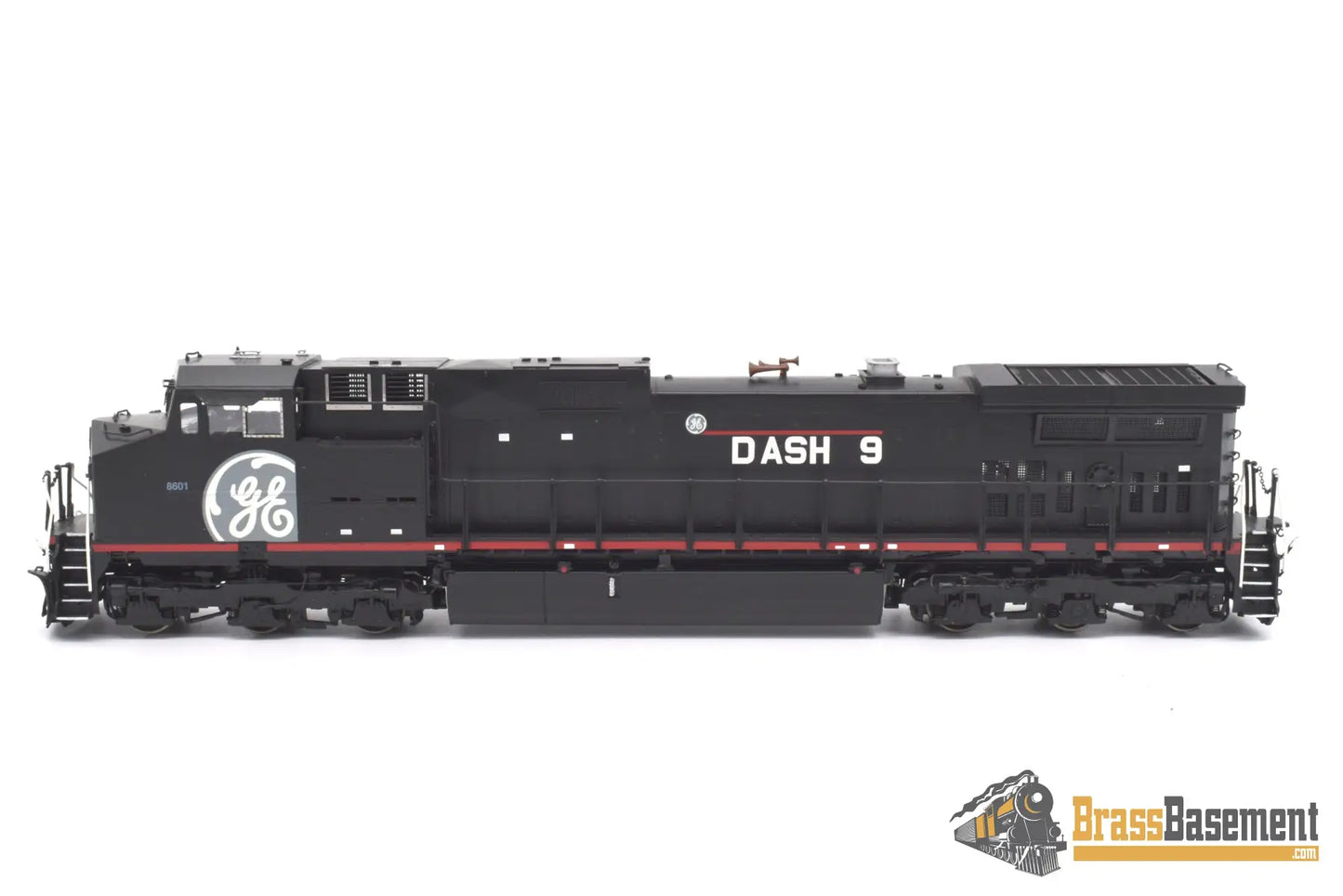 Ho Brass - Omi 6529.1 General Electric C - 44 - 9W Ge #8601 Factory Painted Dash 9 Prototype Diesel
