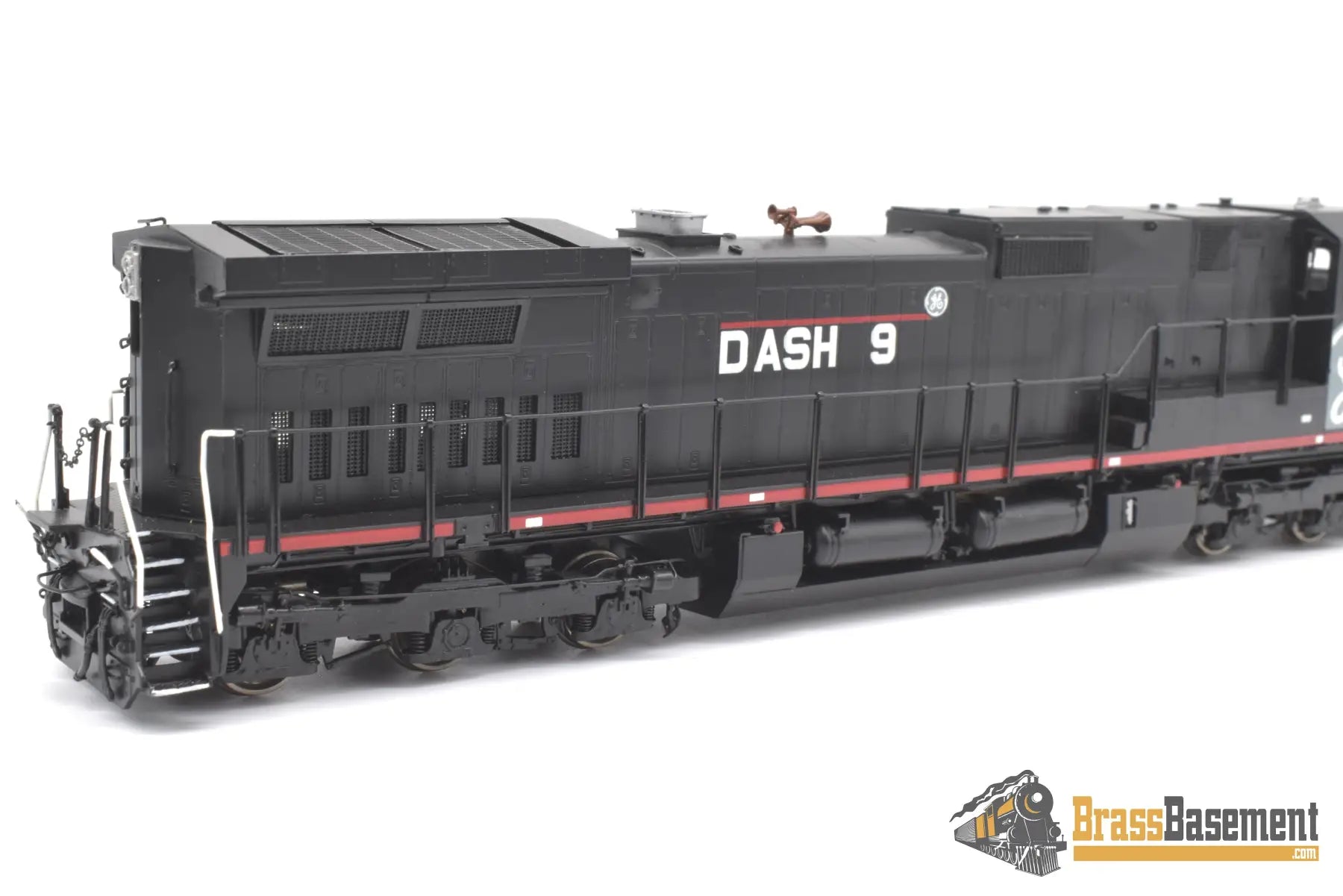 Ho Brass - Omi 6529.1 General Electric C - 44 - 9W Ge #8601 Factory Painted Dash 9 Prototype Diesel
