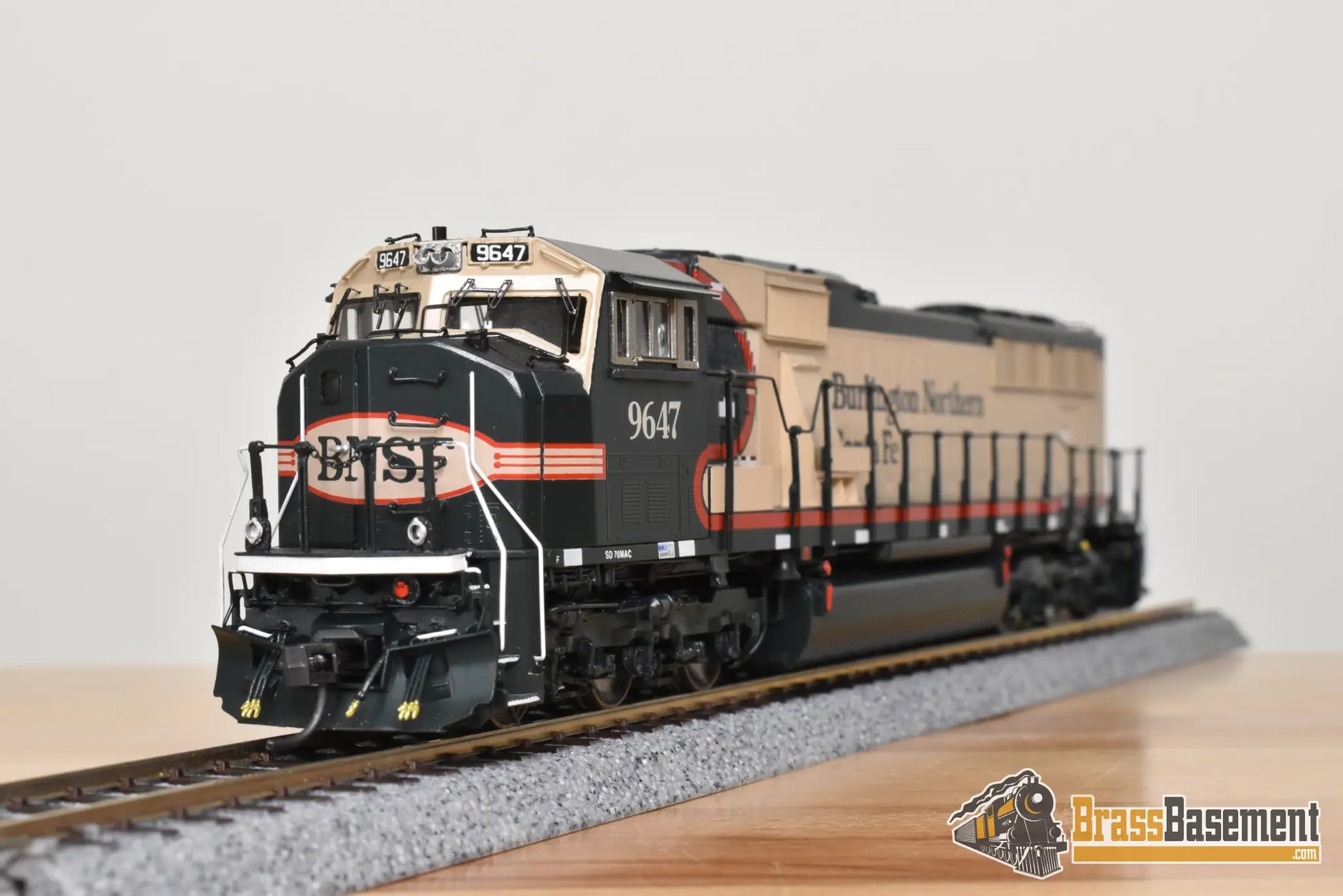 HO Brass - OMI 6609.2 BNSF SD70MAC #9647 ’Vomit Bonnet’ Experimental Paint - F/P - Diesel