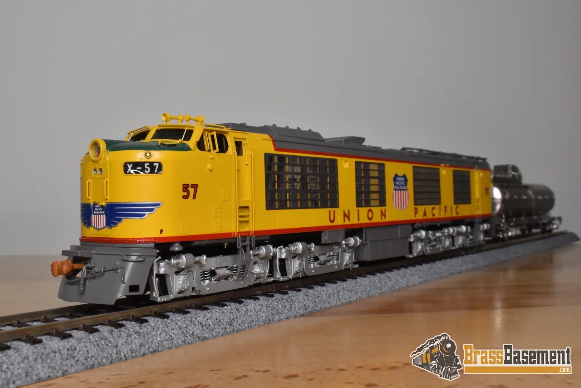 HO Brass - OMI 6710.1 Union Pacific #57 Standard Turbine w/ Propane Tender - F/P 1997 Ajin Turbine