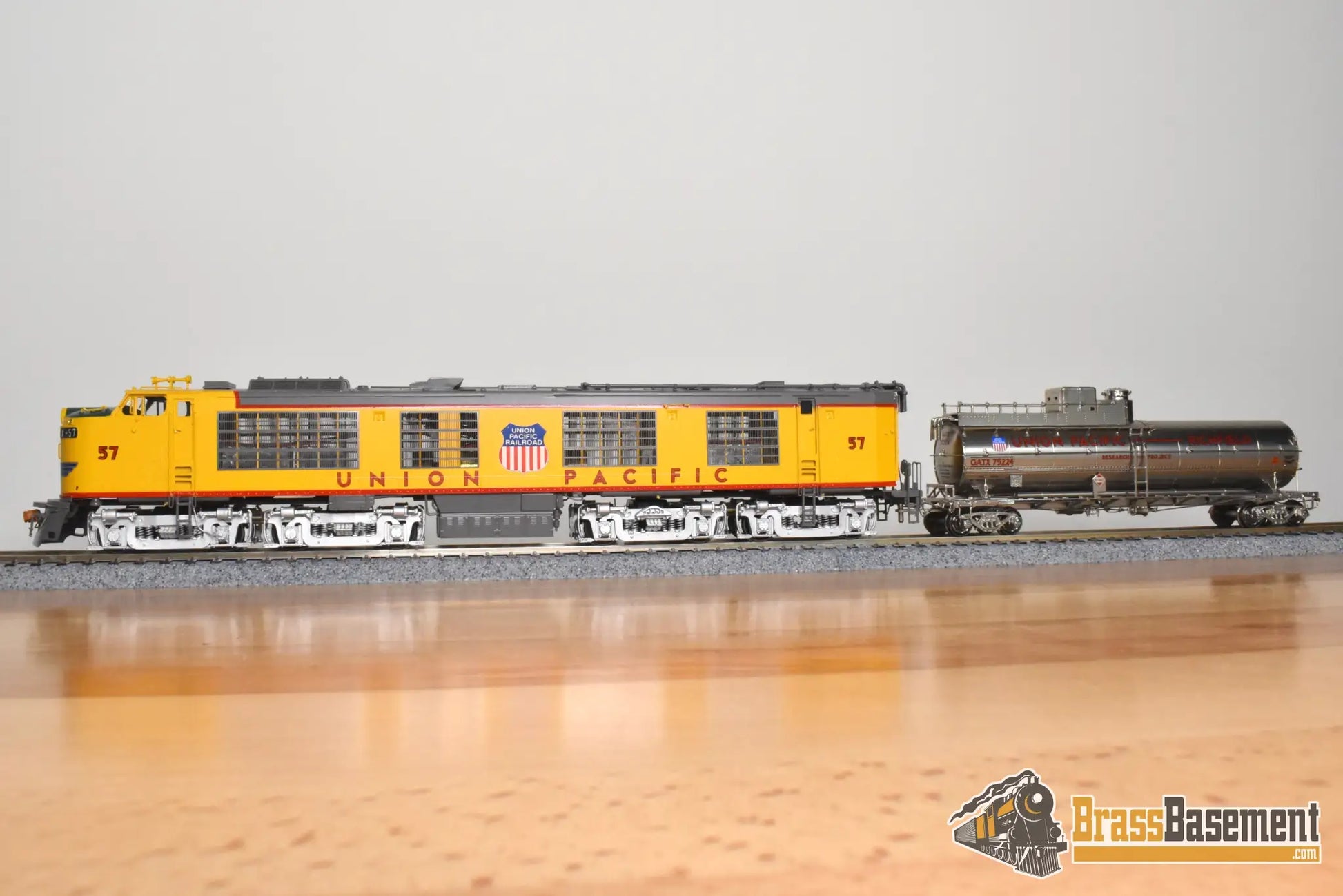 HO Brass - OMI 6710.1 Union Pacific #57 Standard Turbine w/ Propane Tender - F/P 1997 Ajin Turbine