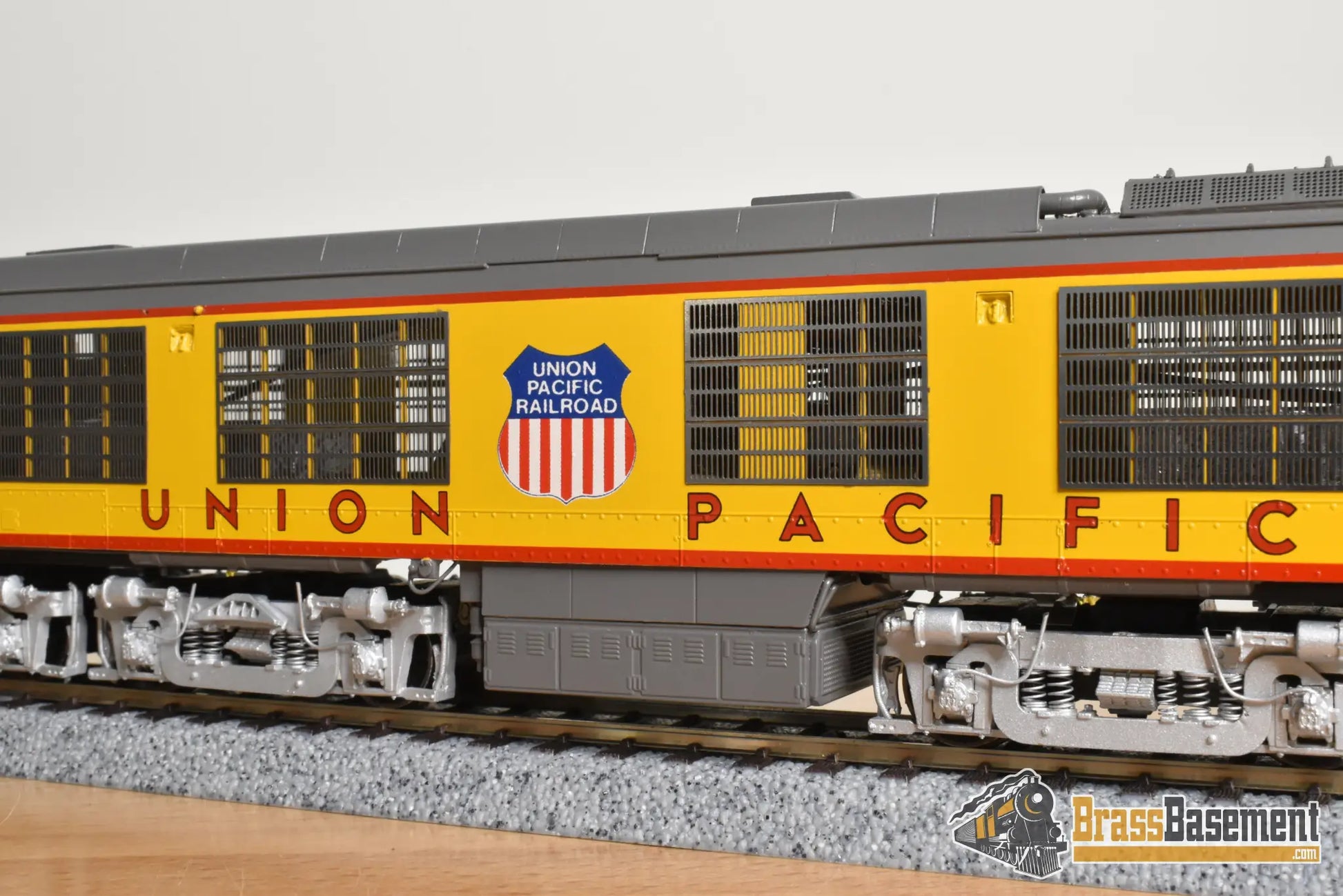 HO Brass - OMI 6710.1 Union Pacific #57 Standard Turbine w/ Propane Tender - F/P 1997 Ajin Turbine