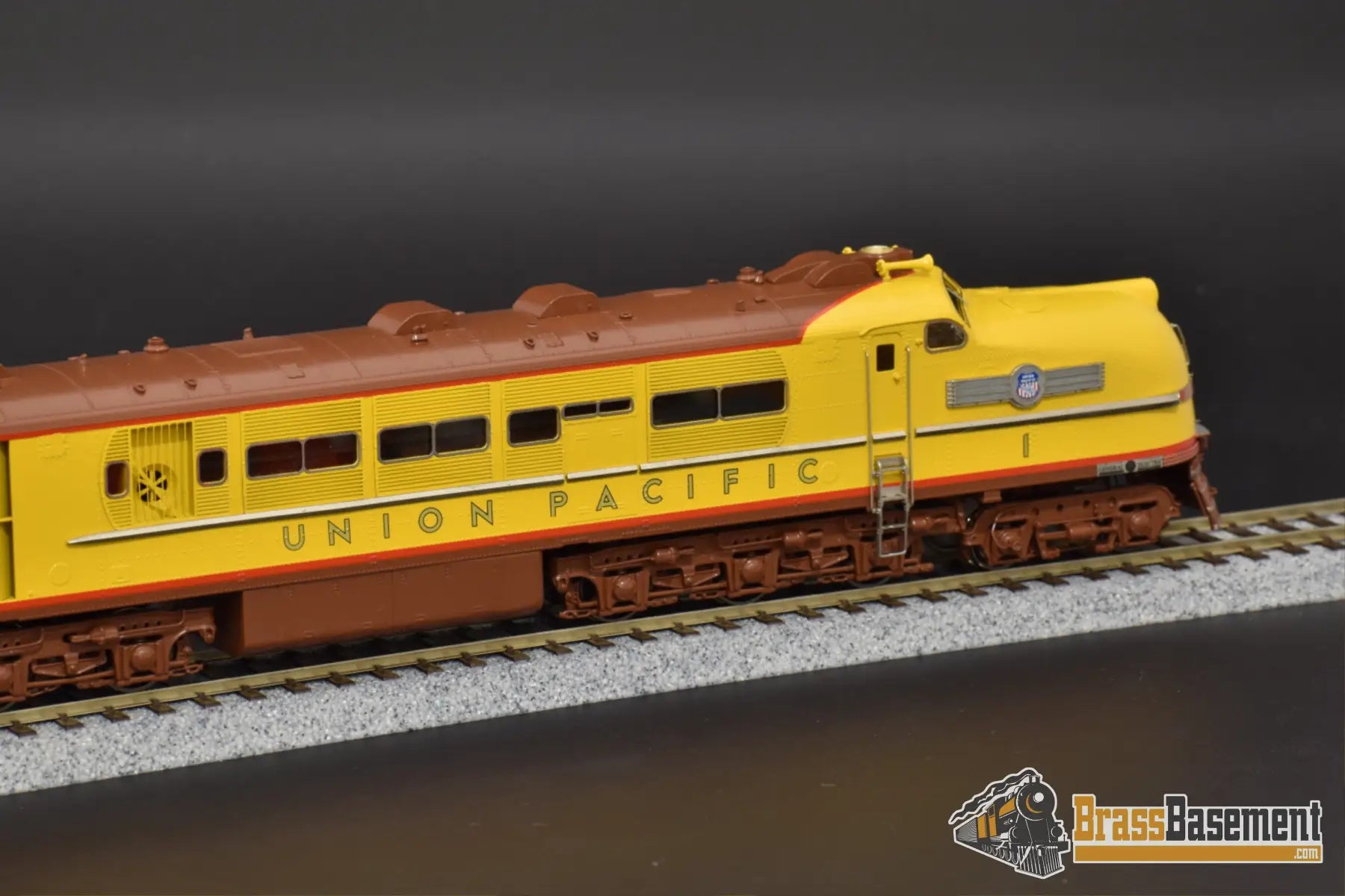 Ho Brass - Omi 6729.1 Union Pacific Steam Turbine #1 2003 Run