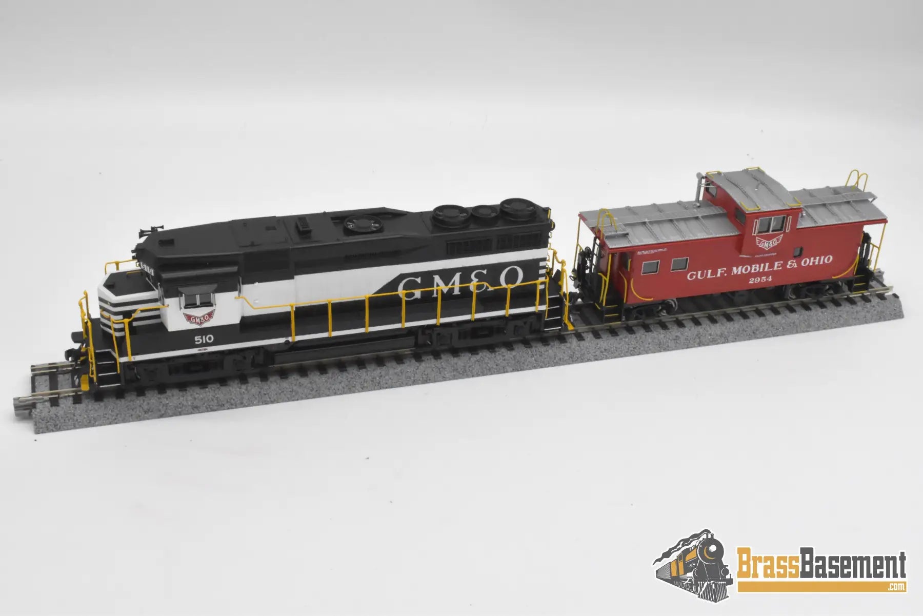 HO Brass - OMI AA-1090-1 & 4237.2 GM&O Gulf Mobile & Ohio GP30 and WV Caboose Set - MINT Diesel